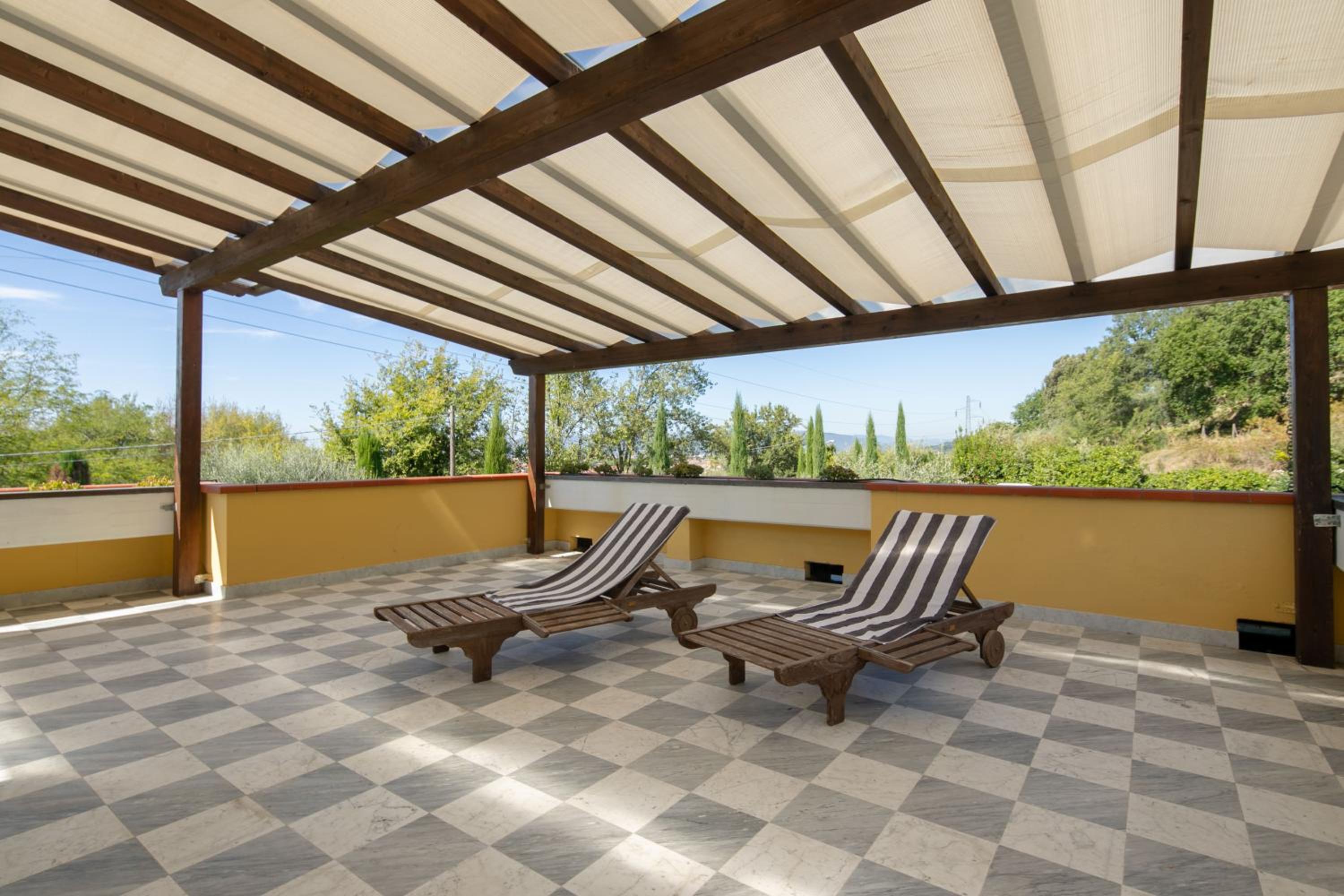 Villa photo 3