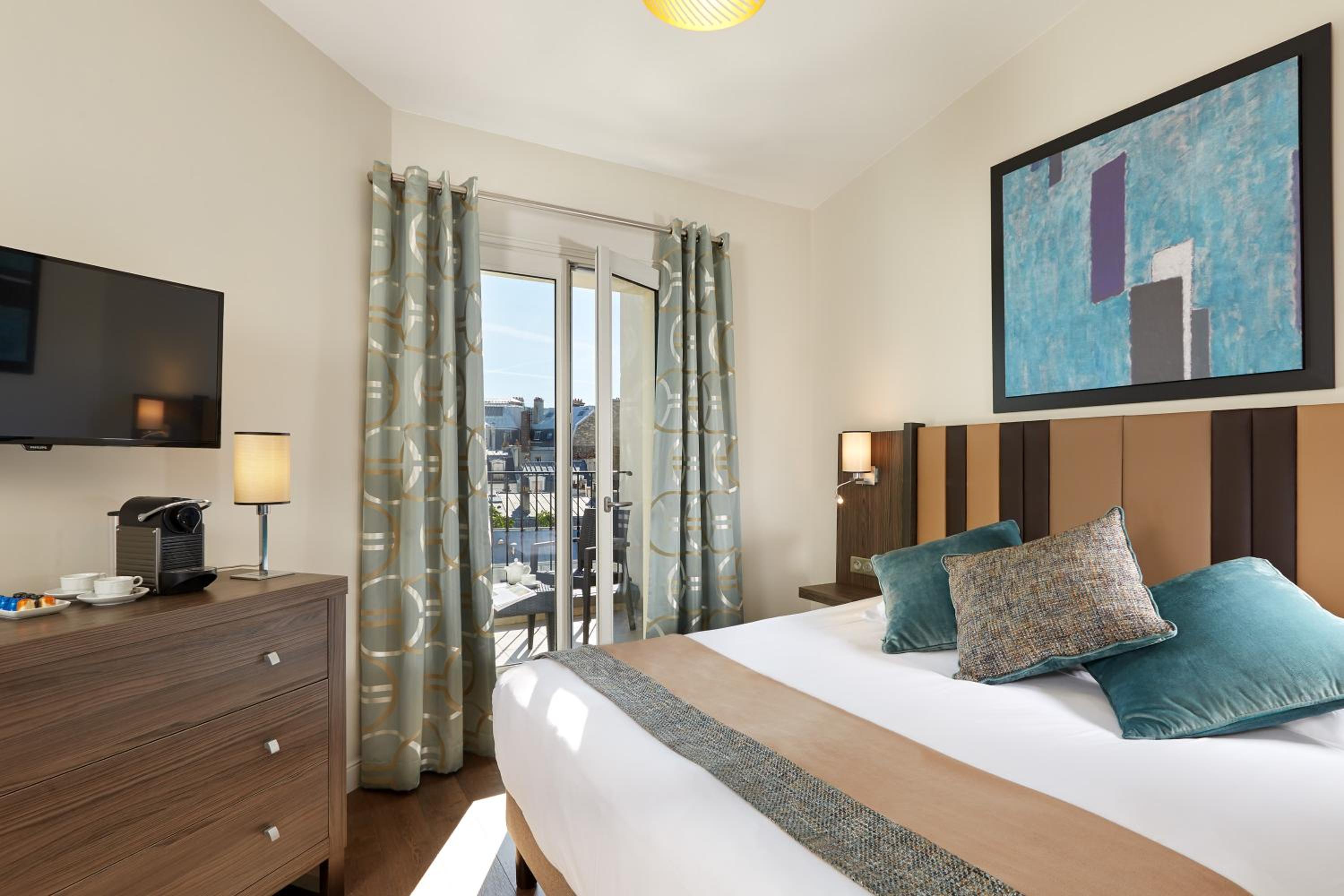 Deluxe Double Room with Terrace