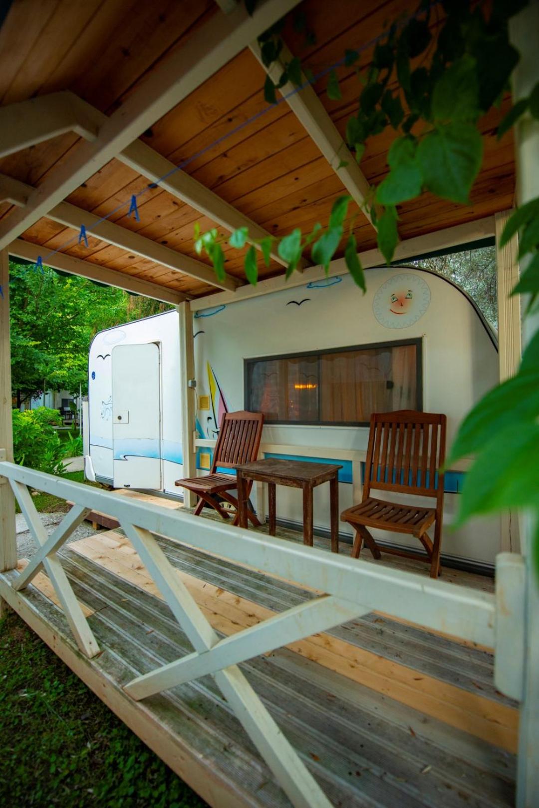 Caravan photo 2
