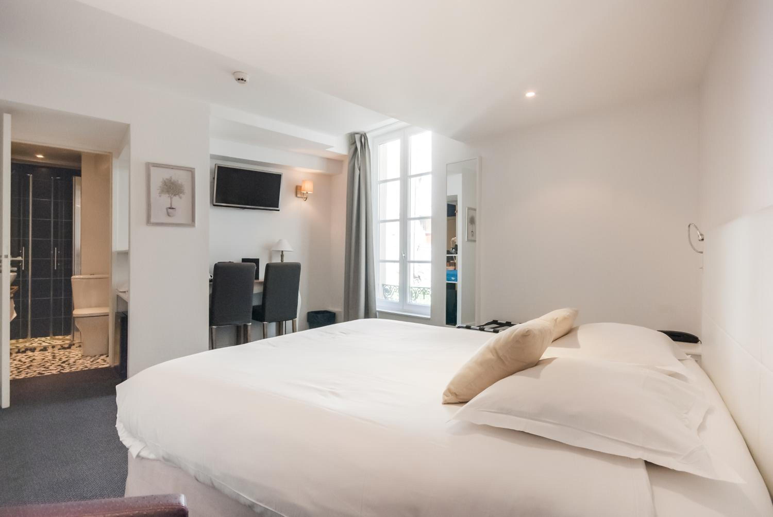 Premium room - accessible by elevator - Photo 7