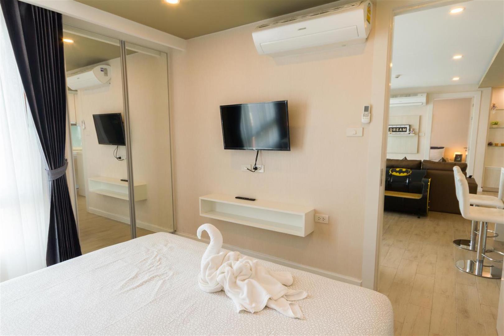 Two-Bedroom Apartment - Photo 9