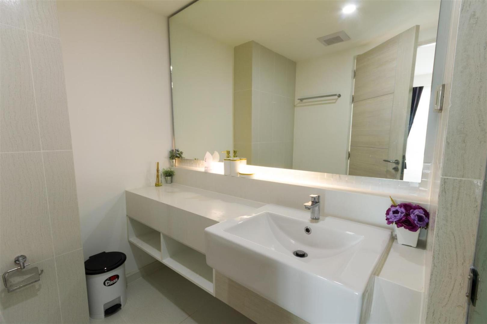 Two-Bedroom Apartment - Photo 15