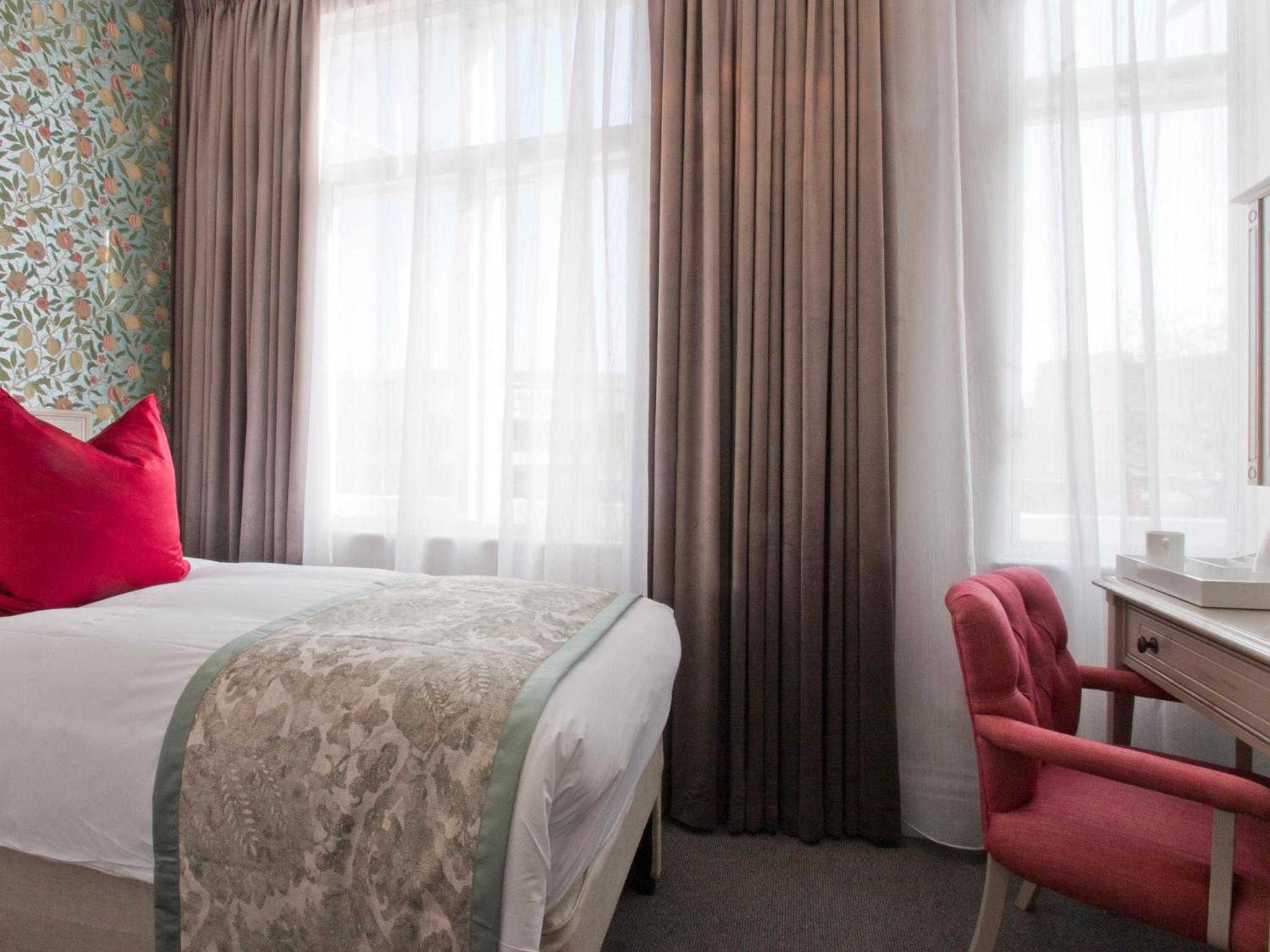Single Room photo 2