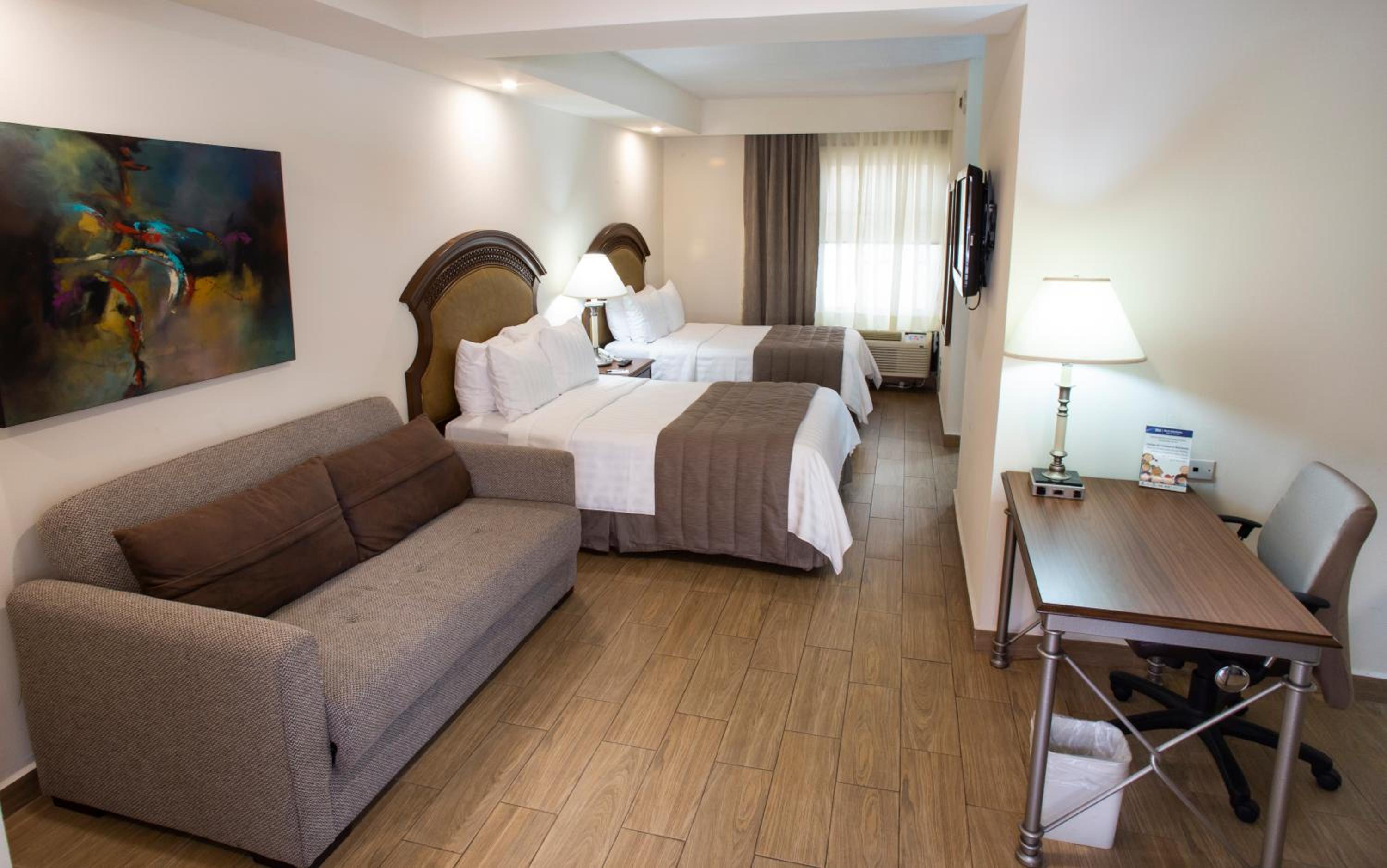 Junior Suite with 2 Double Beds and Kitchenette - Non Smoking - Photo 5