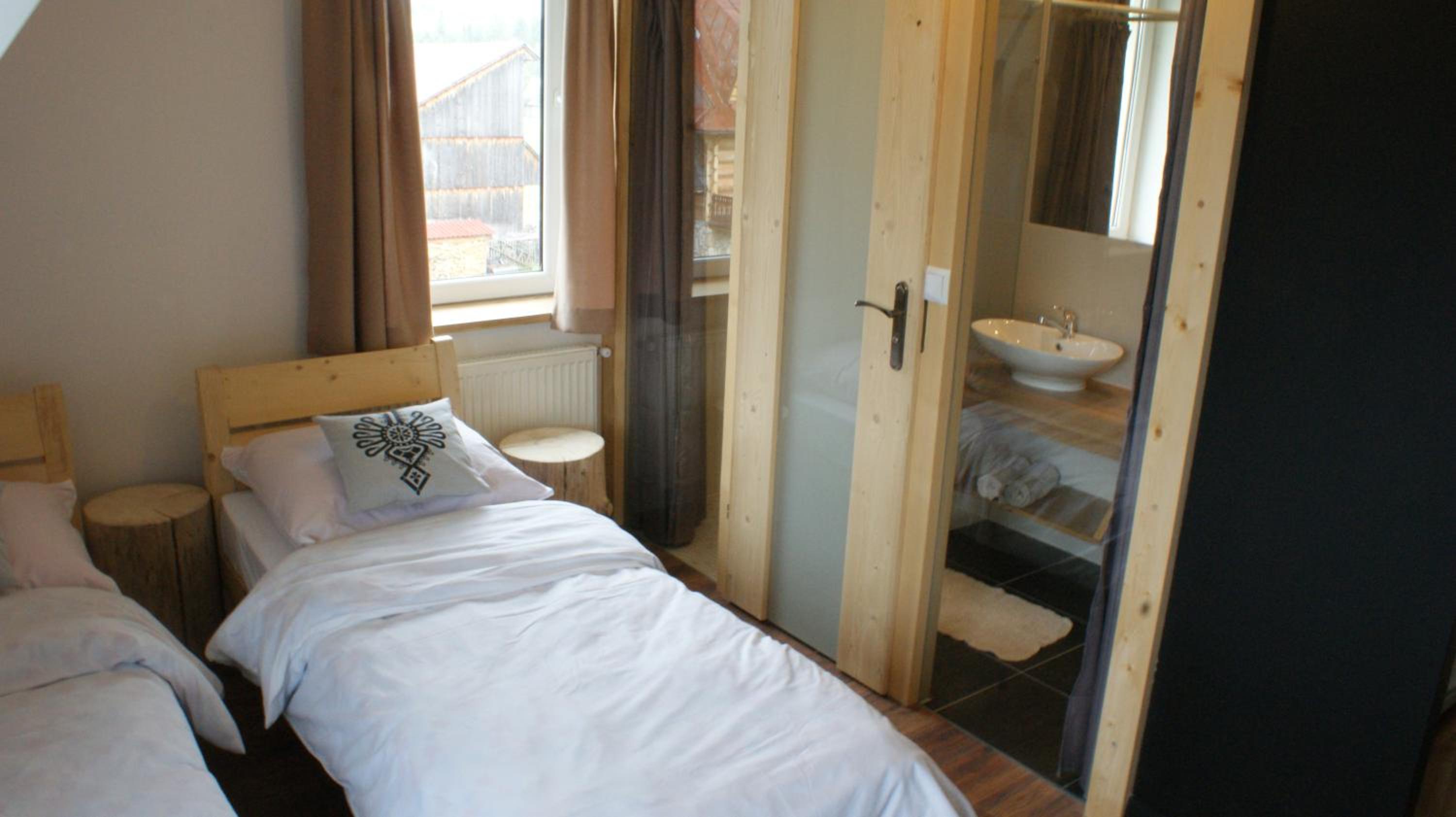 Double Room with Private Bathroom photo 1