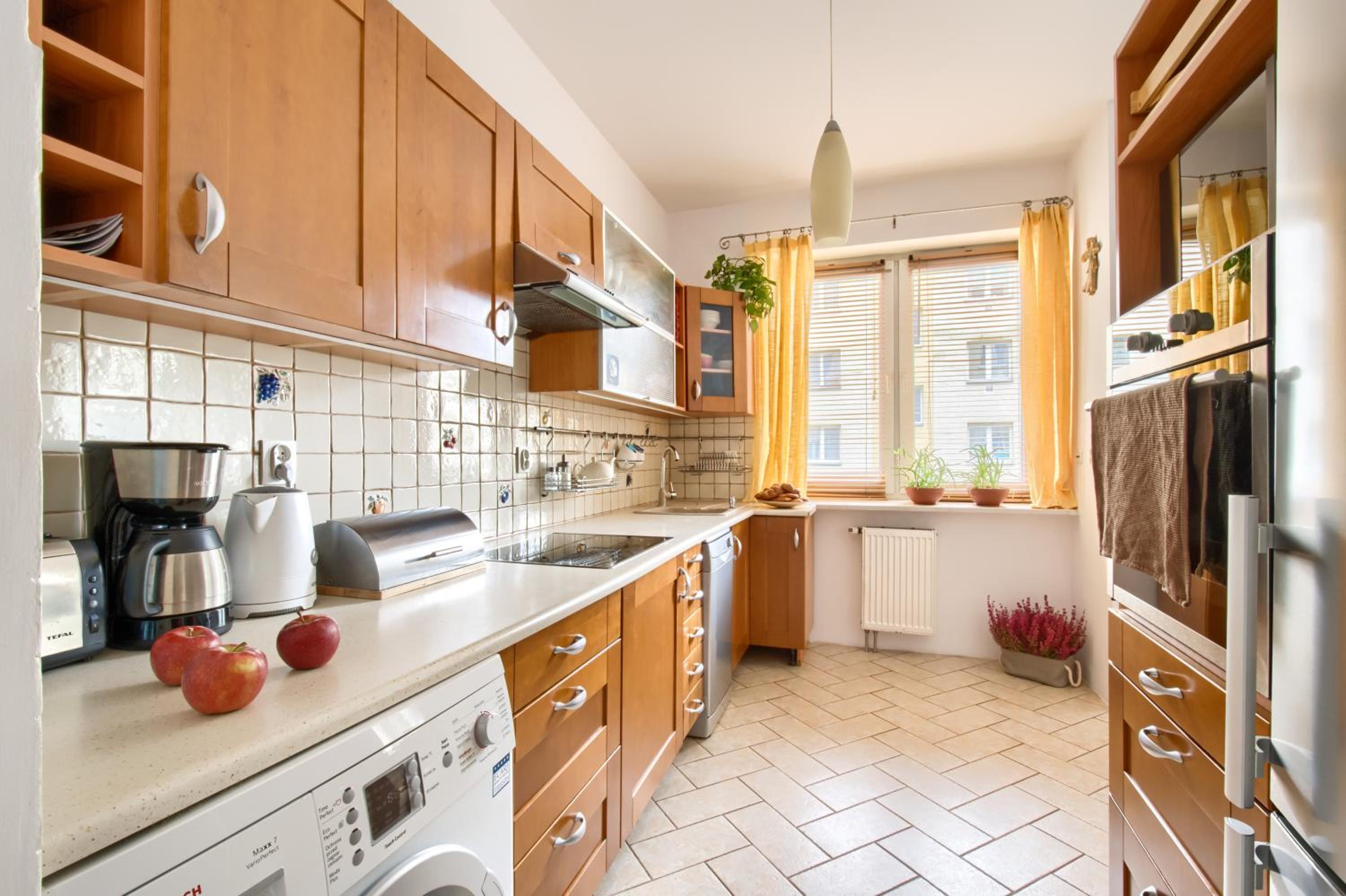 Three-Bedroom Apartment - Photo 19