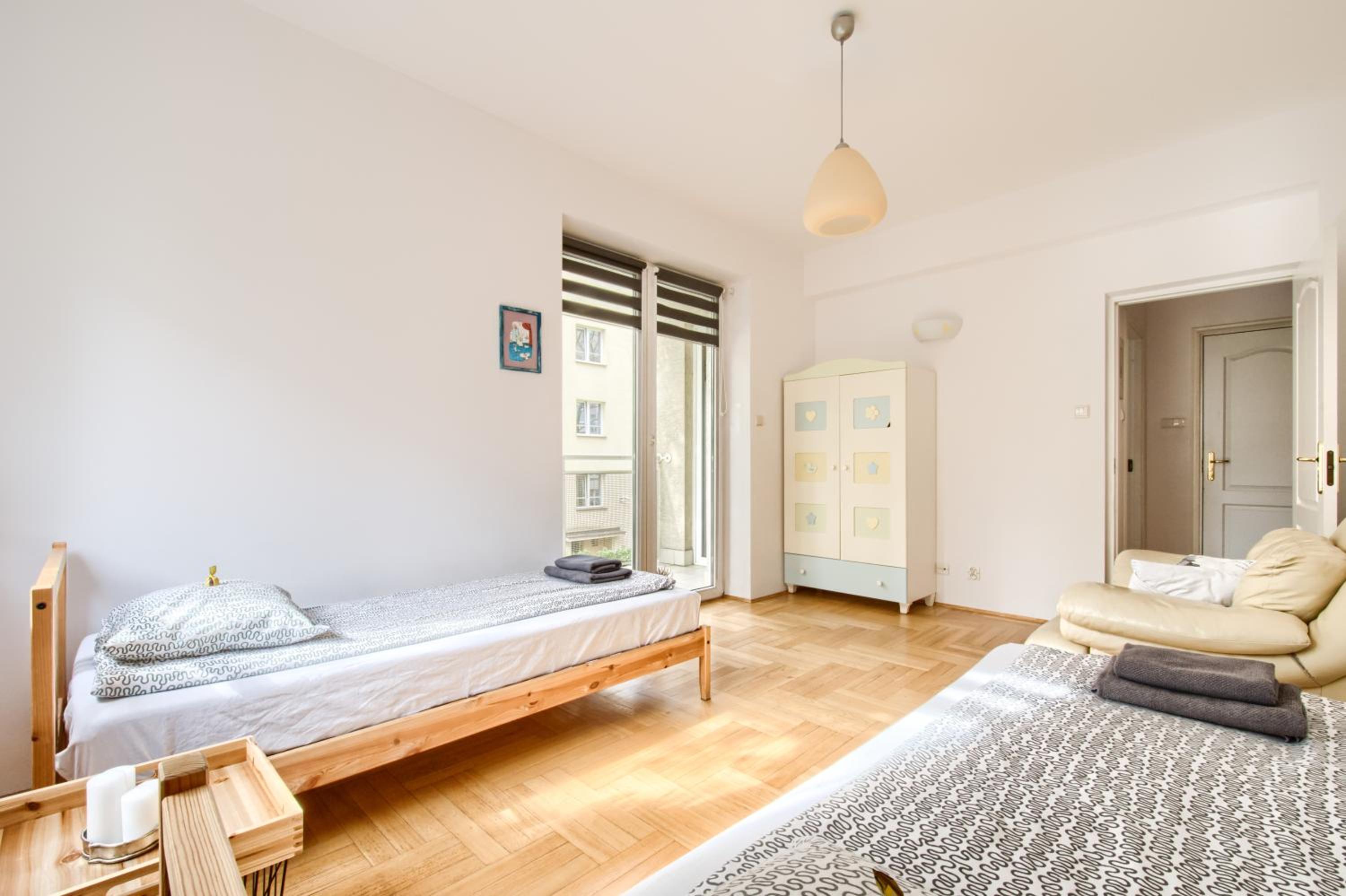 Three-Bedroom Apartment - Photo 39