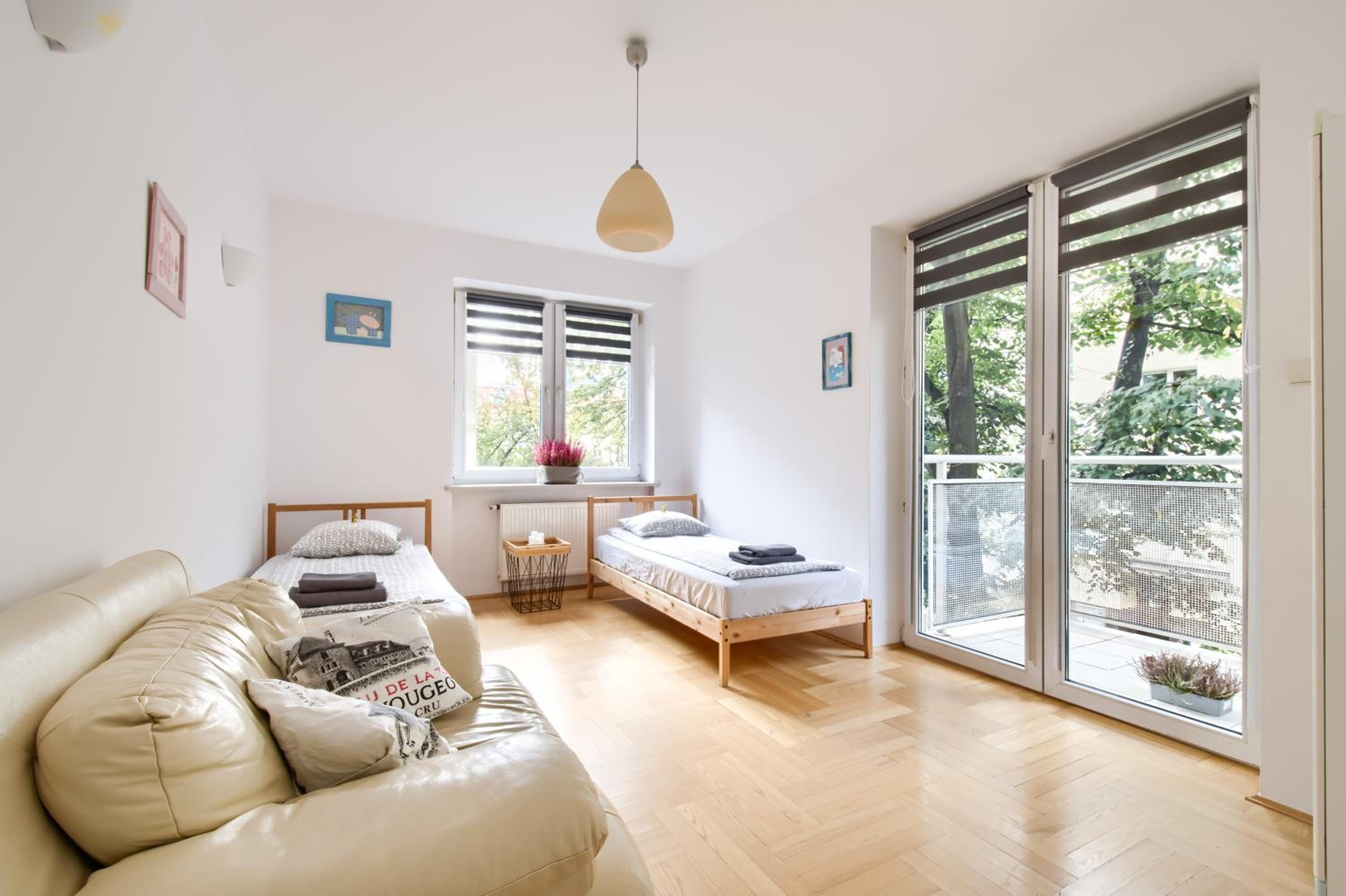 Three-Bedroom Apartment - Photo 21