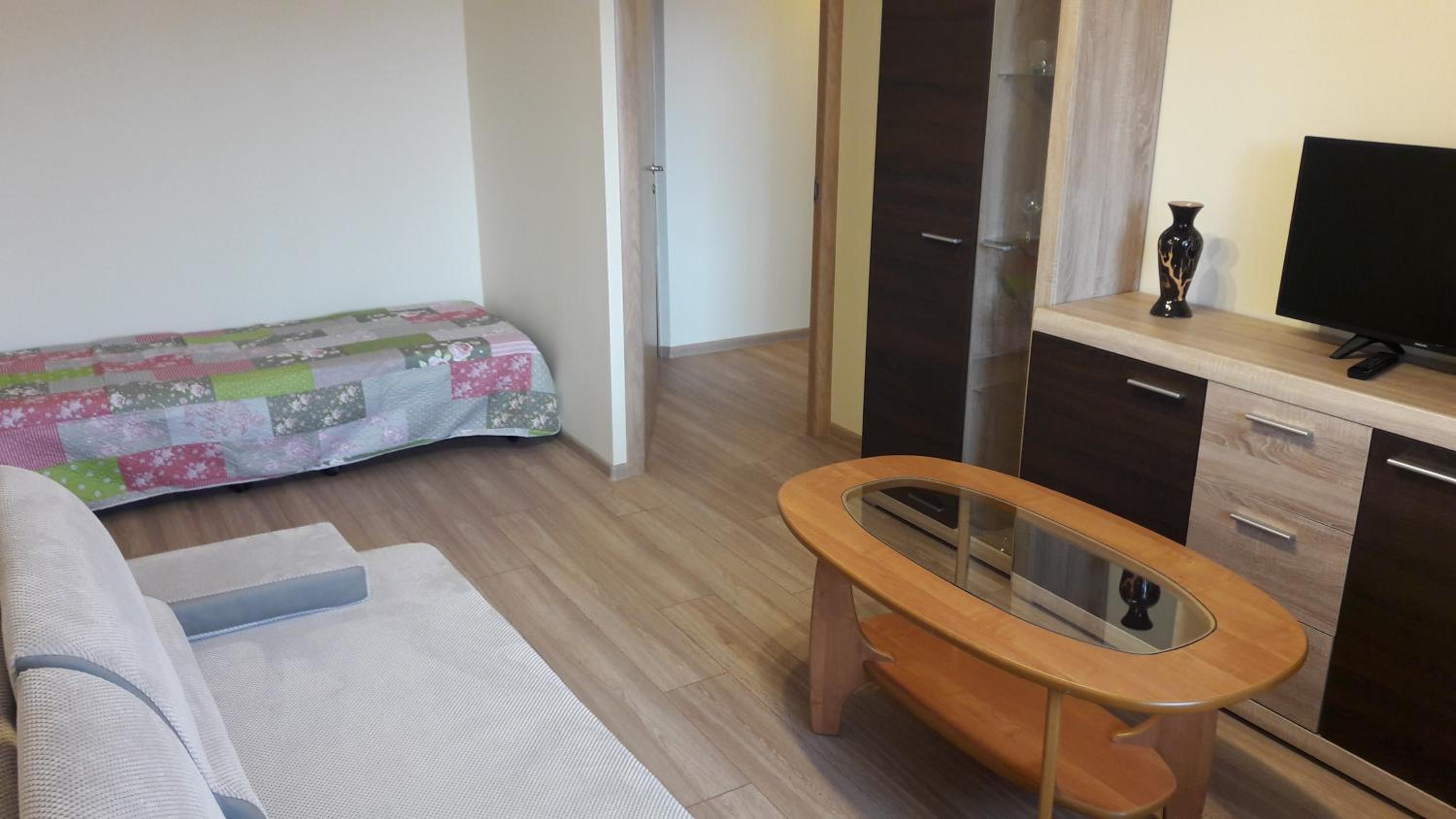 Apartment - Photo 2