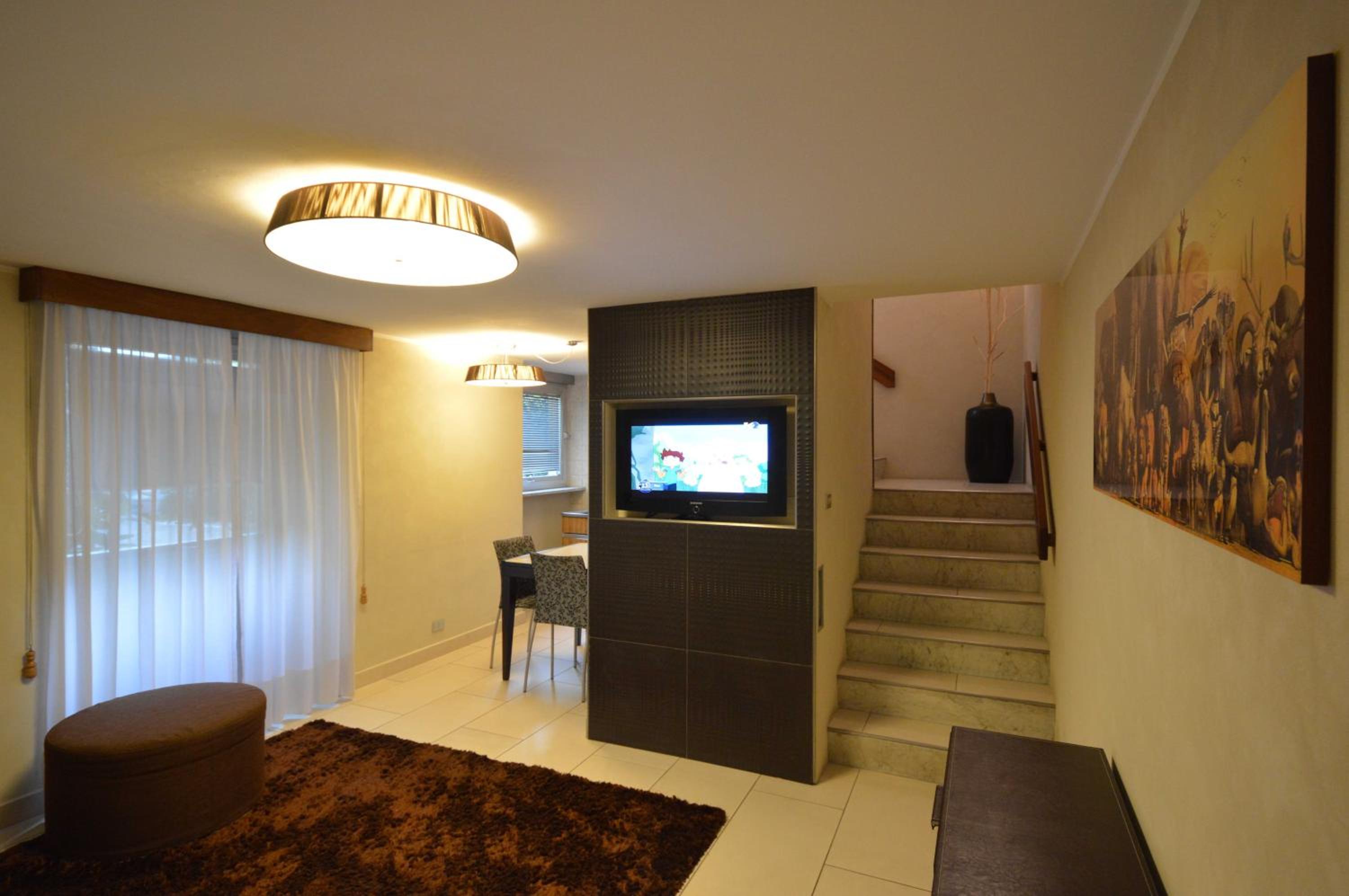 One-Bedroom Apartment (5 Adults) - Photo 7