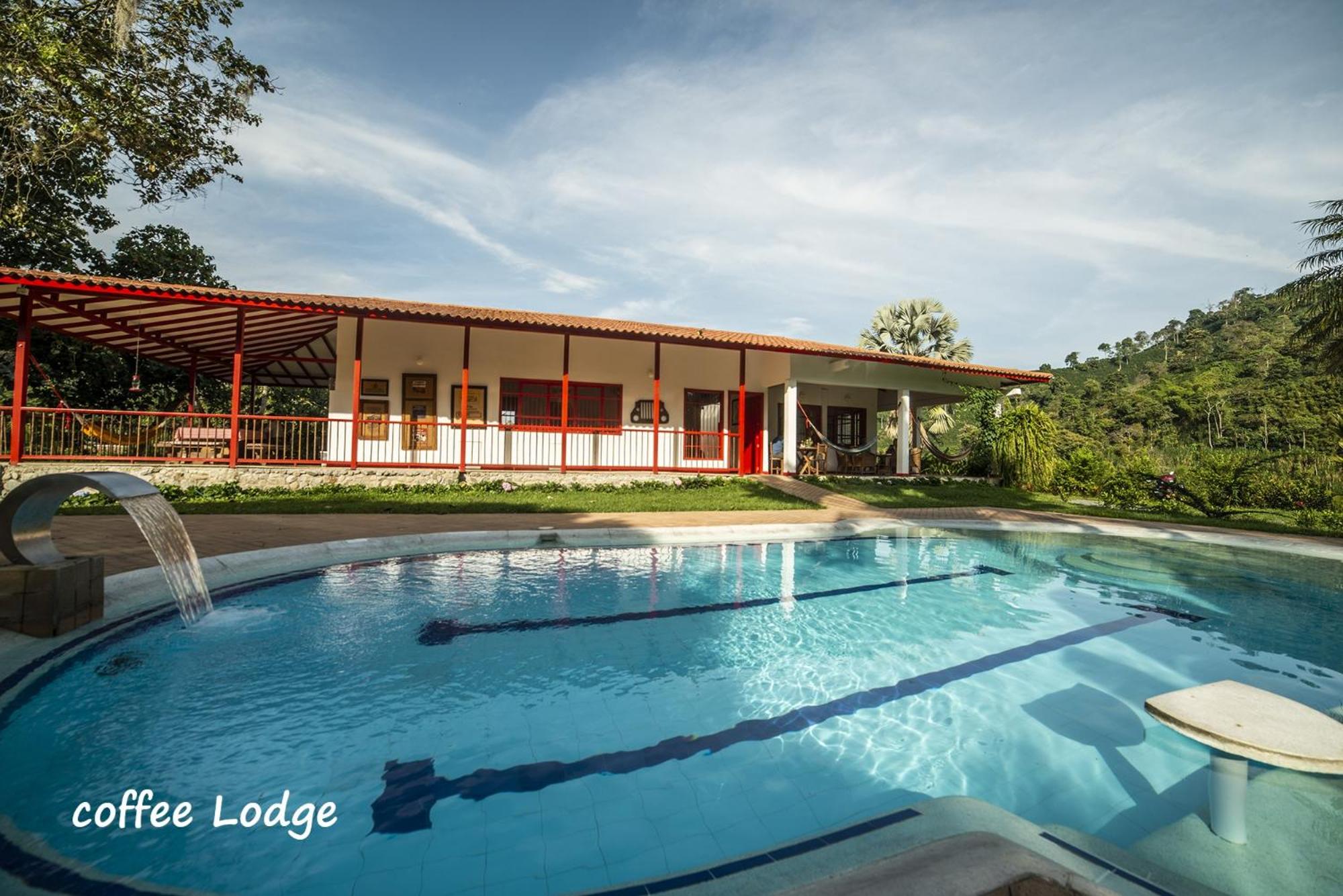 Double or Twin Room with Bathroom - COFFEE LODGE photo 2