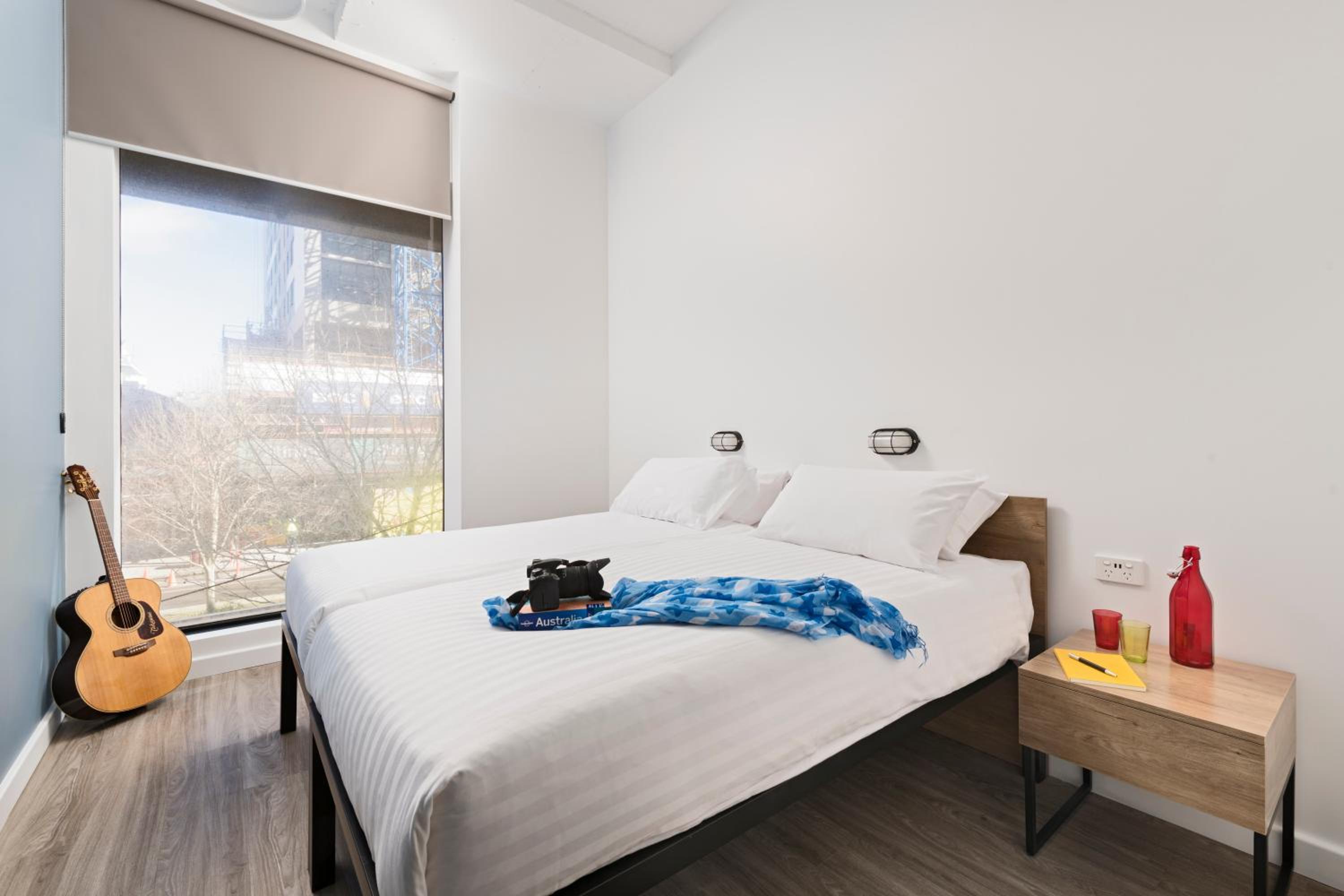 Standard Twin Room with Private Bathroom - Photo 1