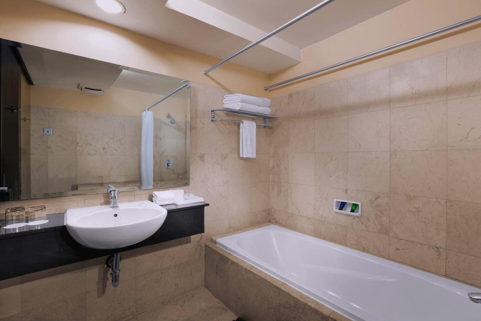 Family Suite - Photo 2