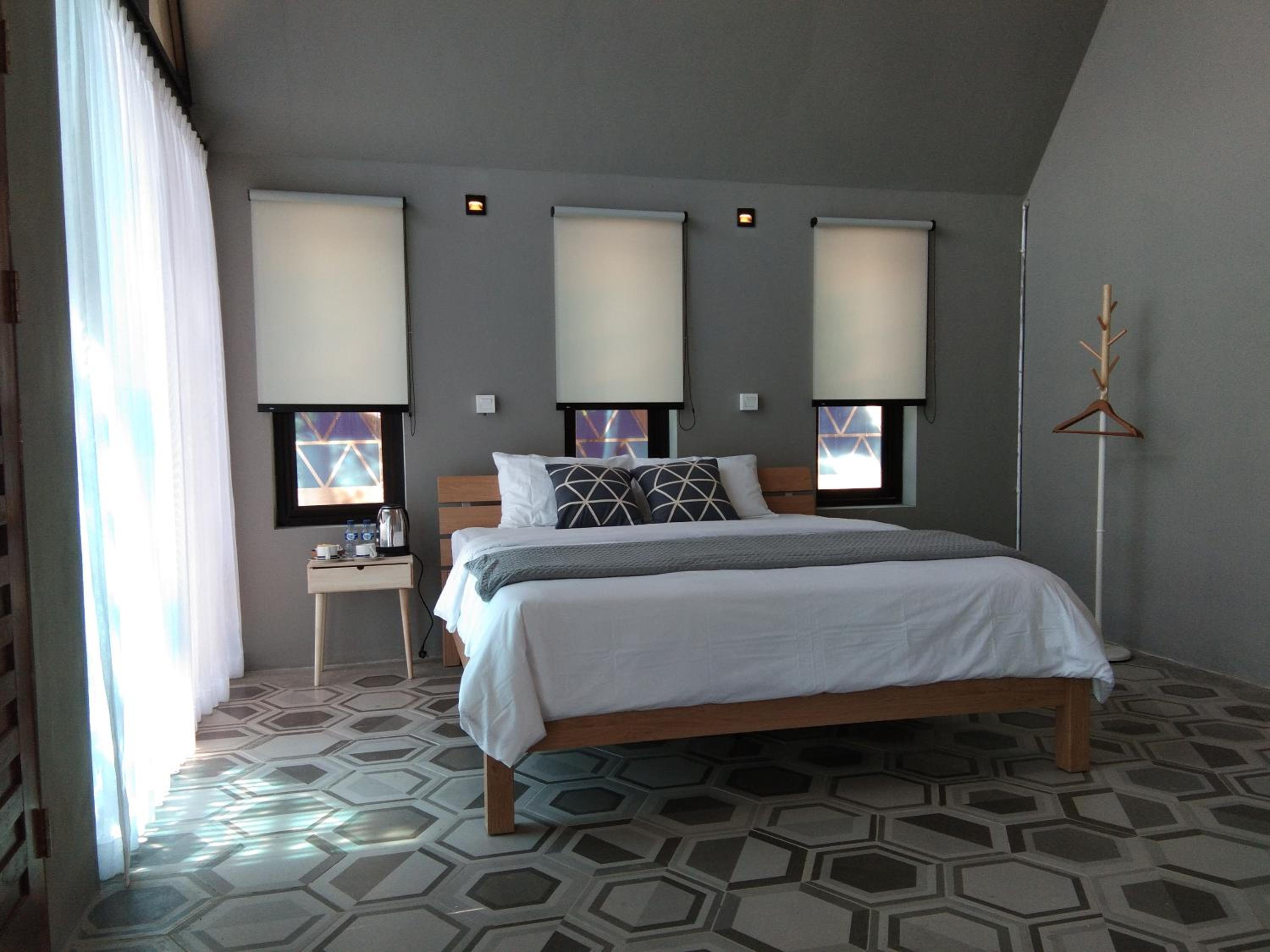 Deluxe Double Room with Balcony photo 1