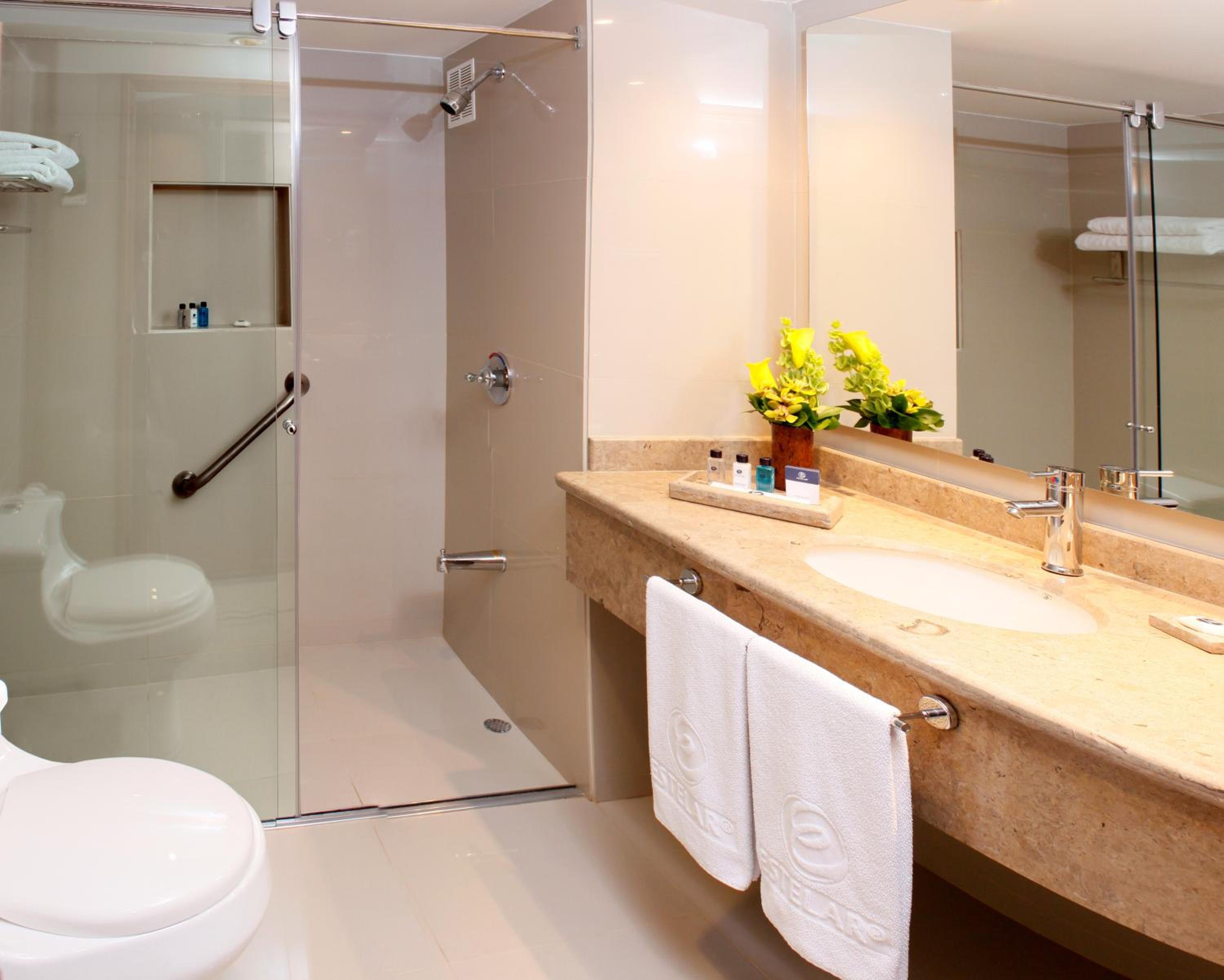 Two-Bedroom Apartment - Photo 2