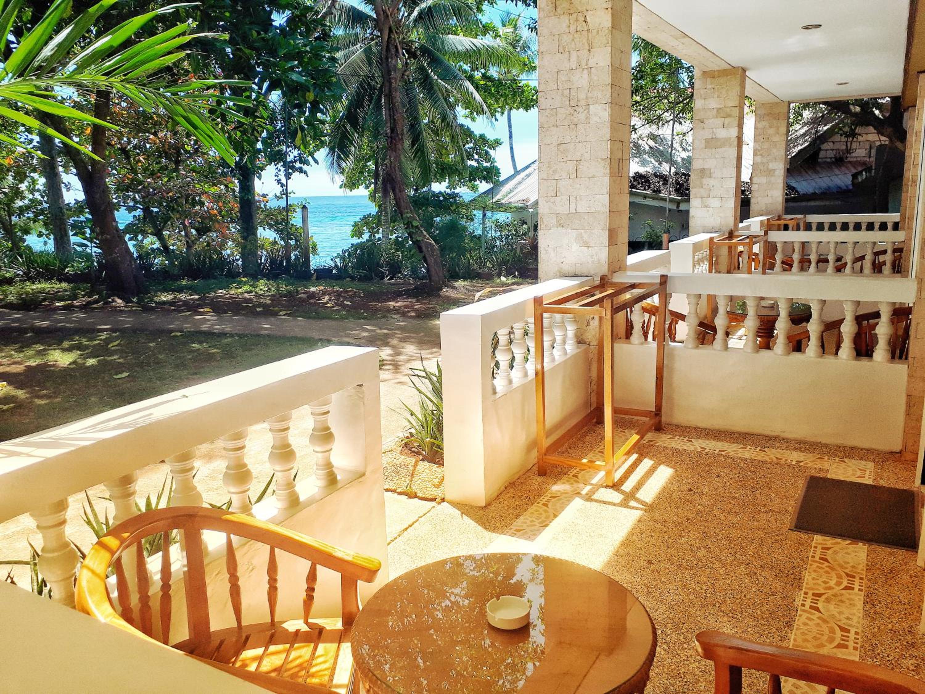 Deluxe Twin Room with Sea View - Photo 6