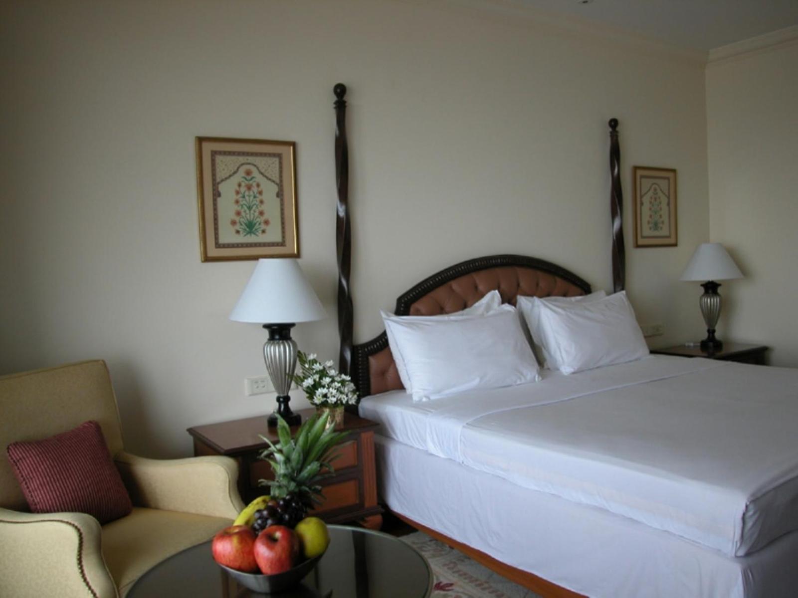Deluxe Double Room with City View - Photo 1