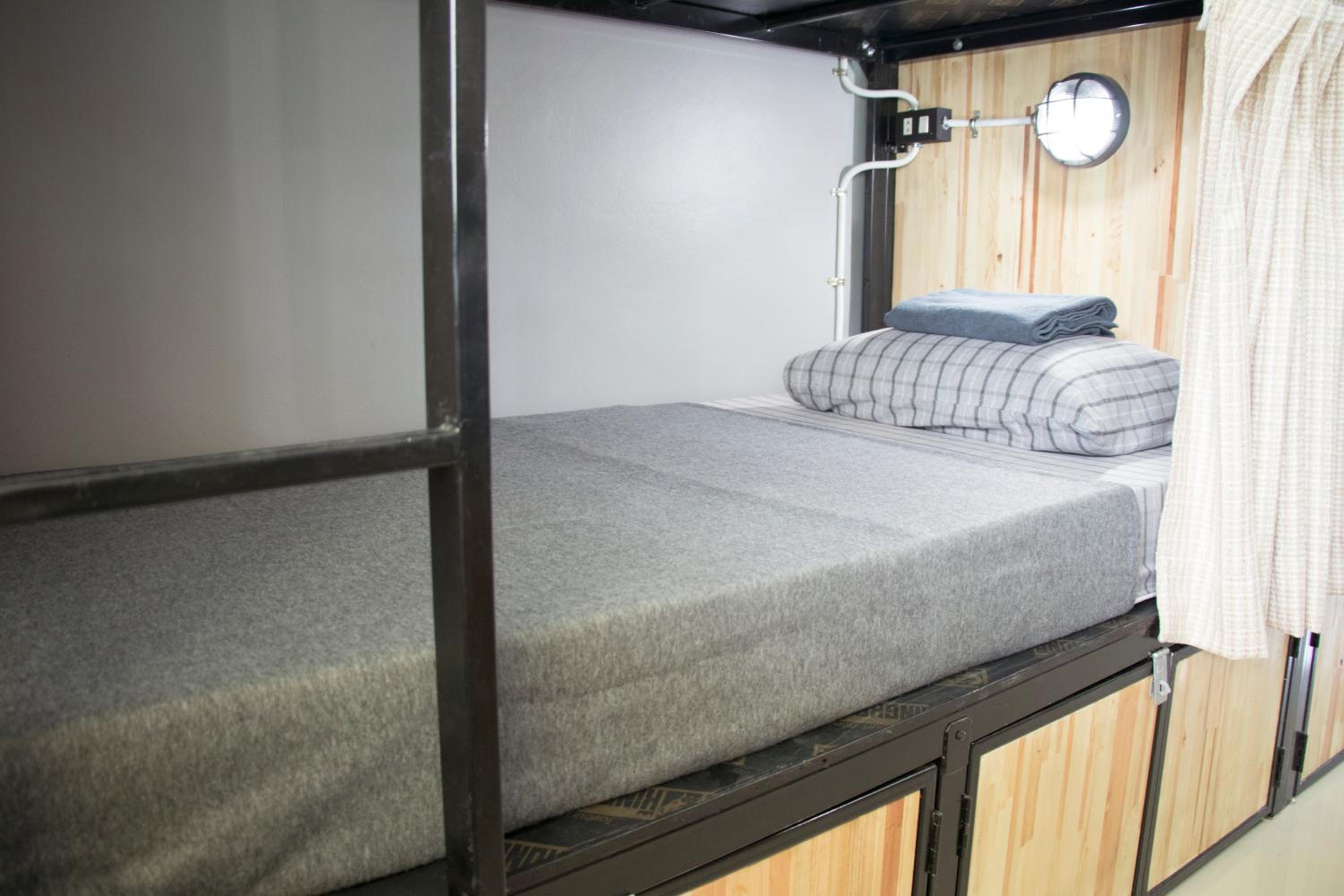 Single Bed In Dormitory Room photo 3
