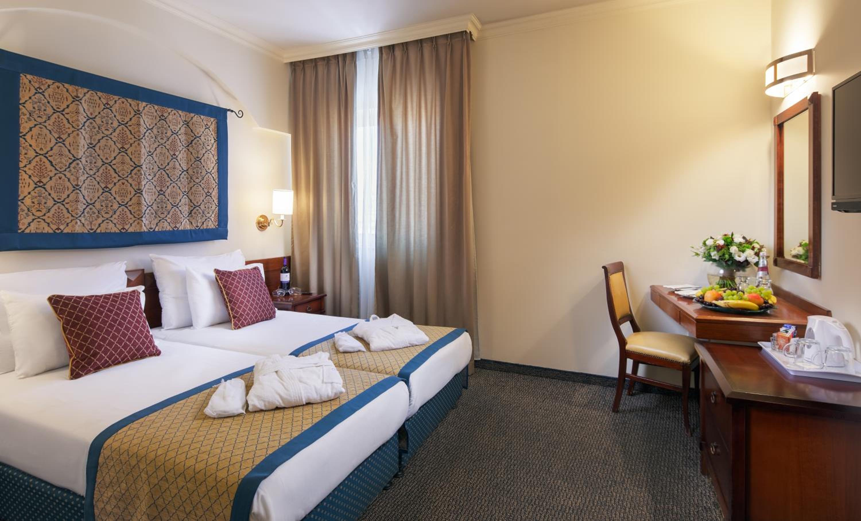 Deluxe Twin Room - Photo 1