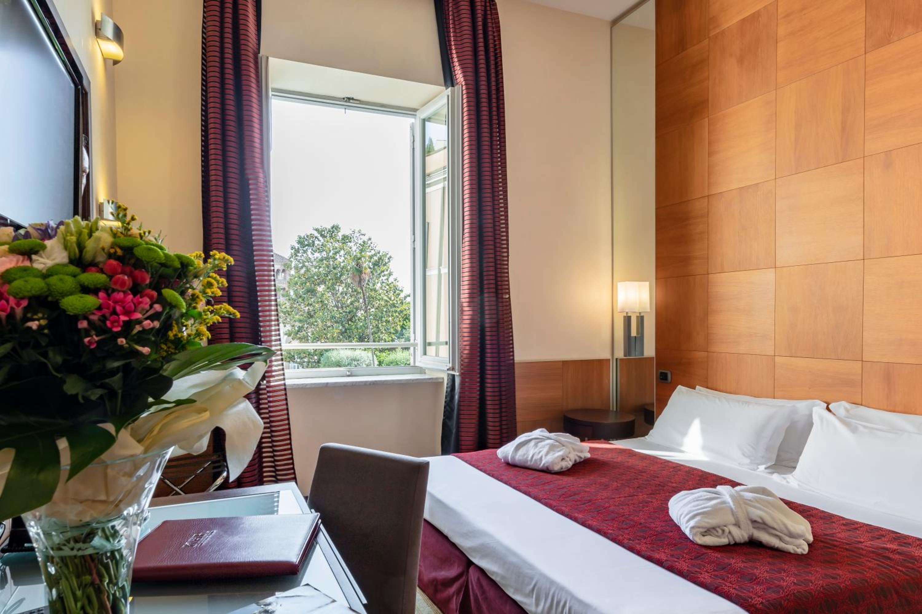 Double or Twin Room with View photo 1