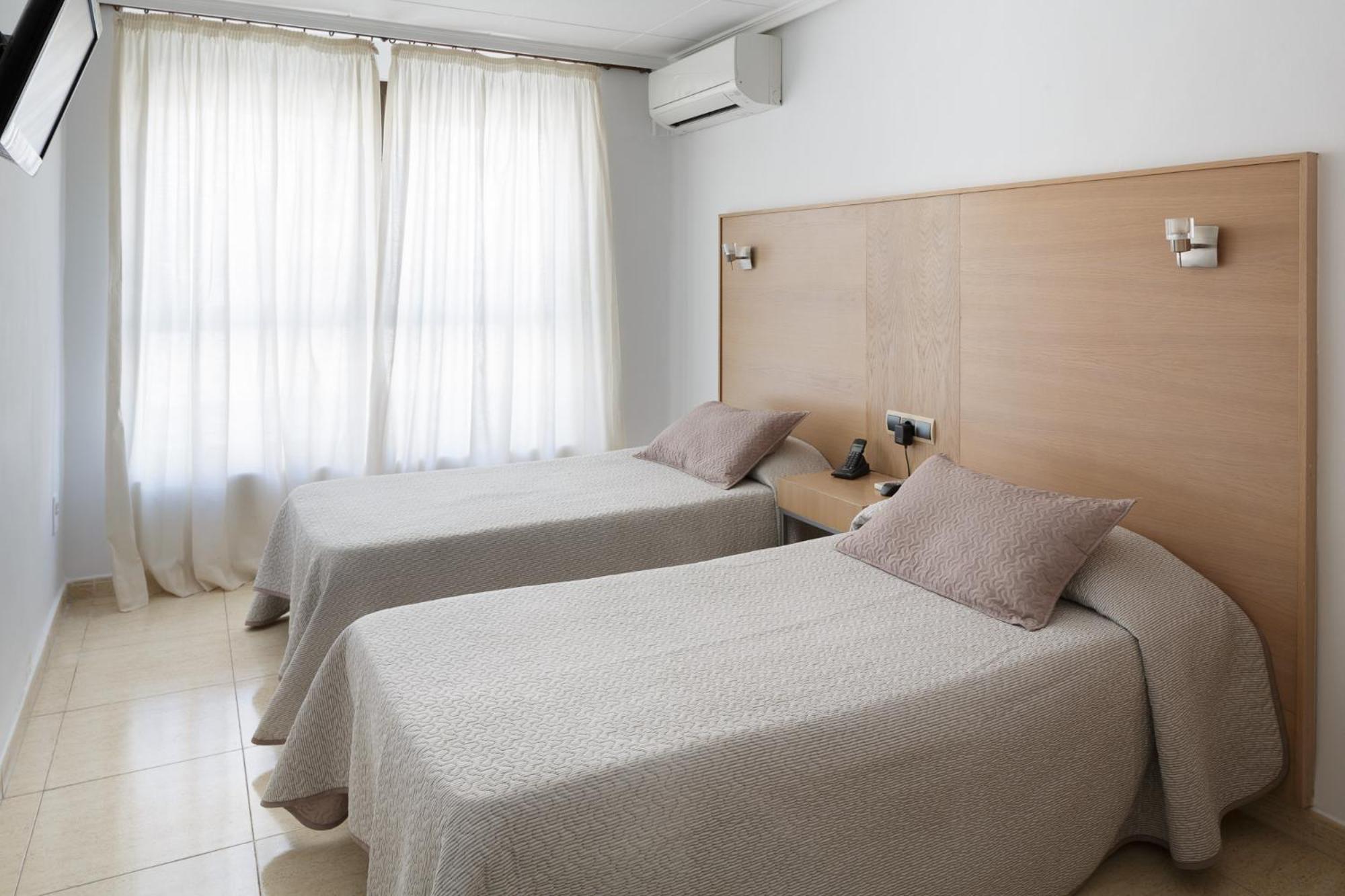 Habitación Doble Económica con Vista a la Ciudad