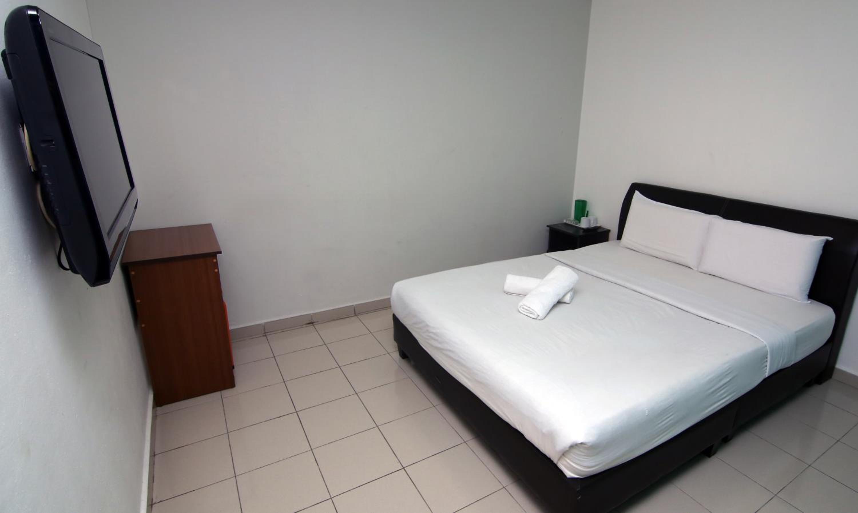Single Room - No Window photo 2