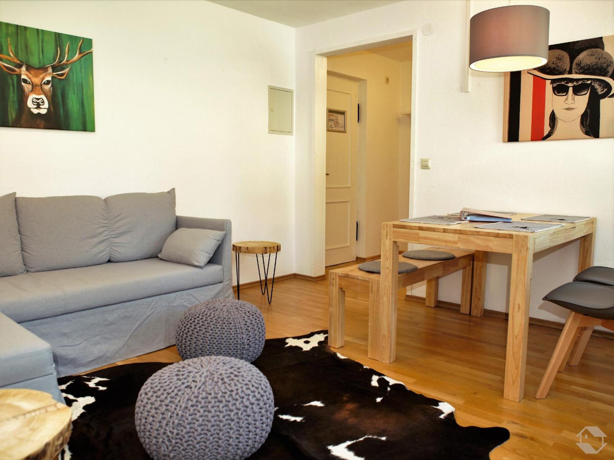Apartment with Balcony photo 2