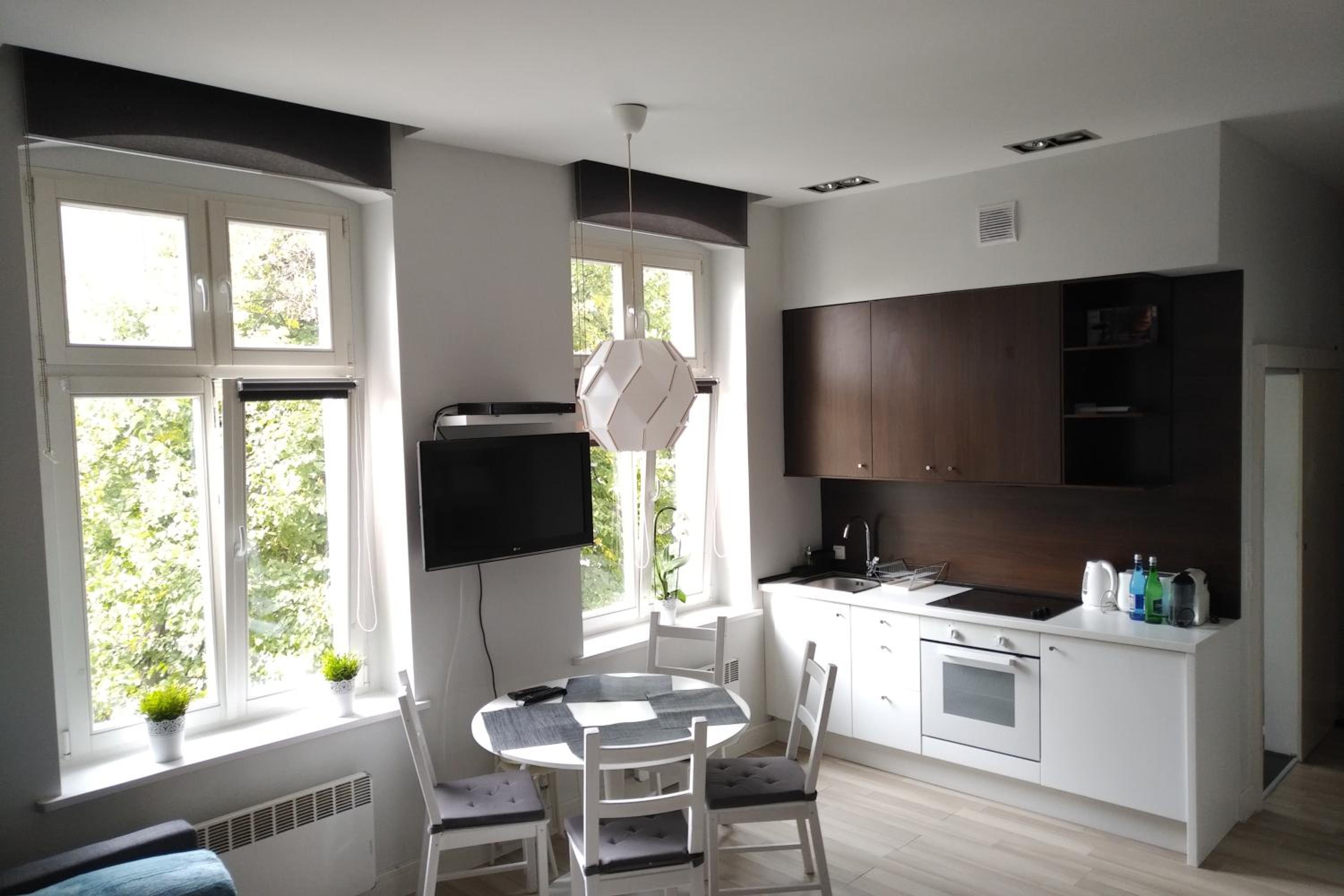 Studio Apartment - Photo 11
