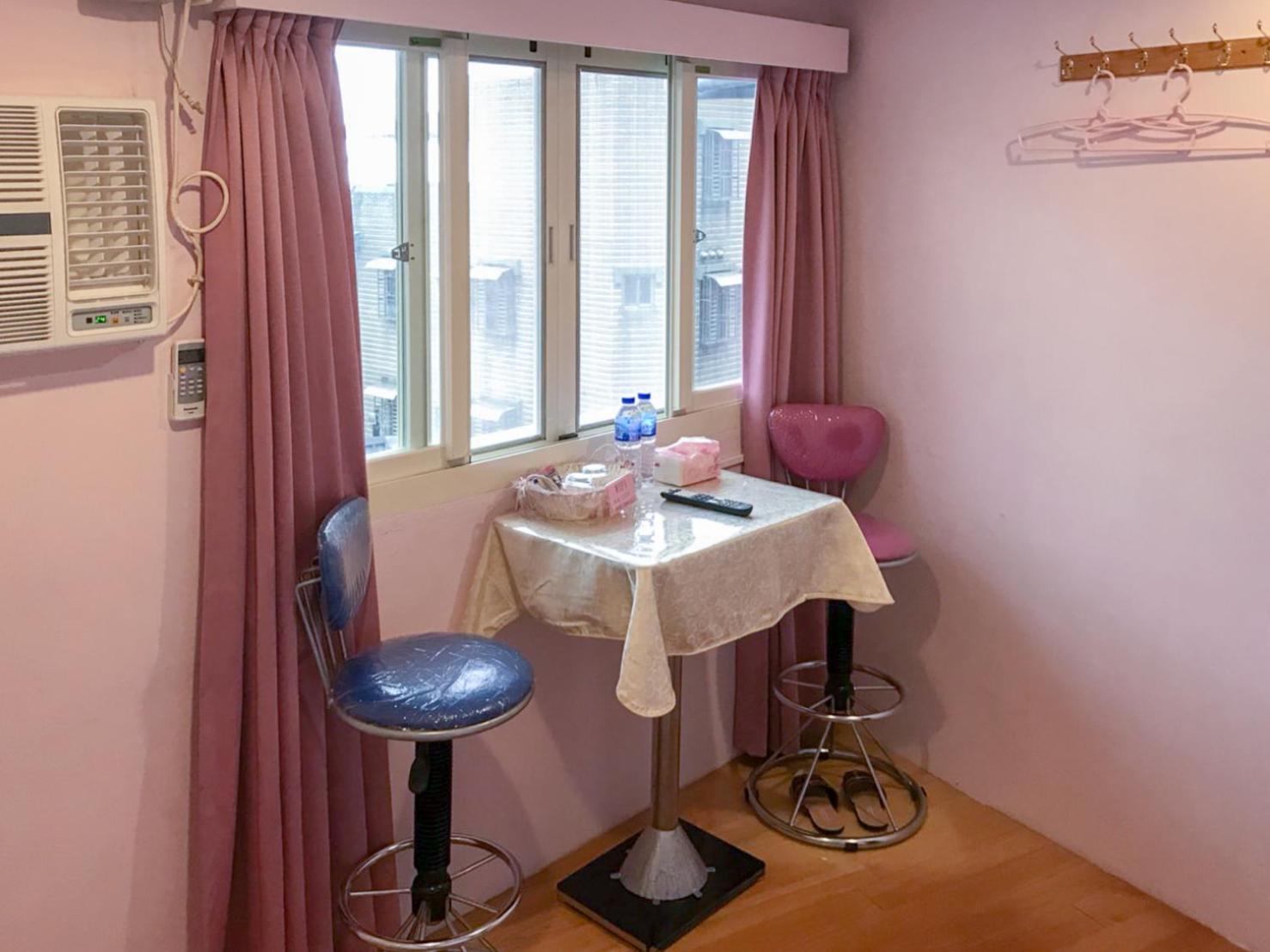 Double Room with Private Bathroom photo 2