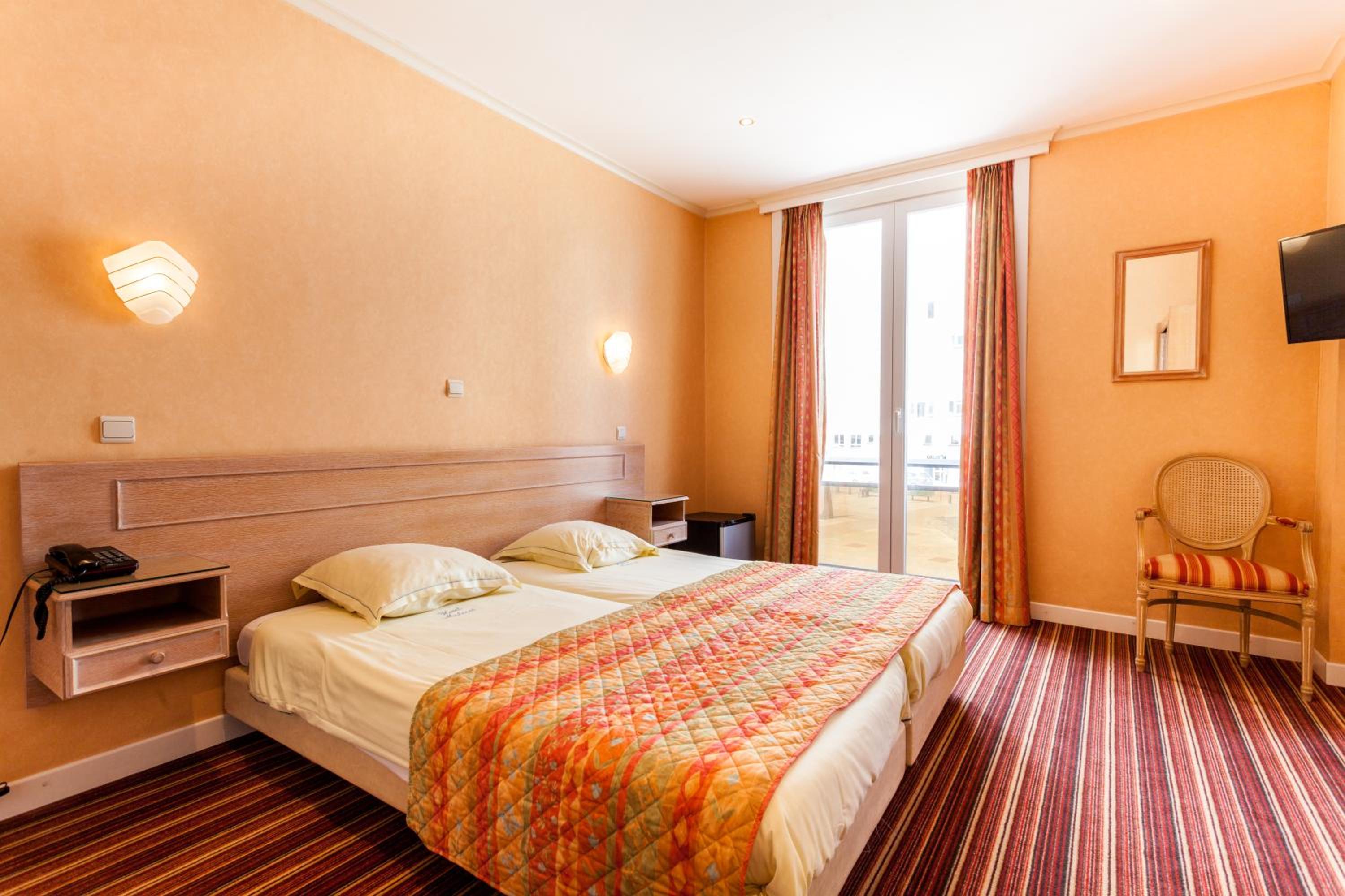 Double Room with Sea View photo 1