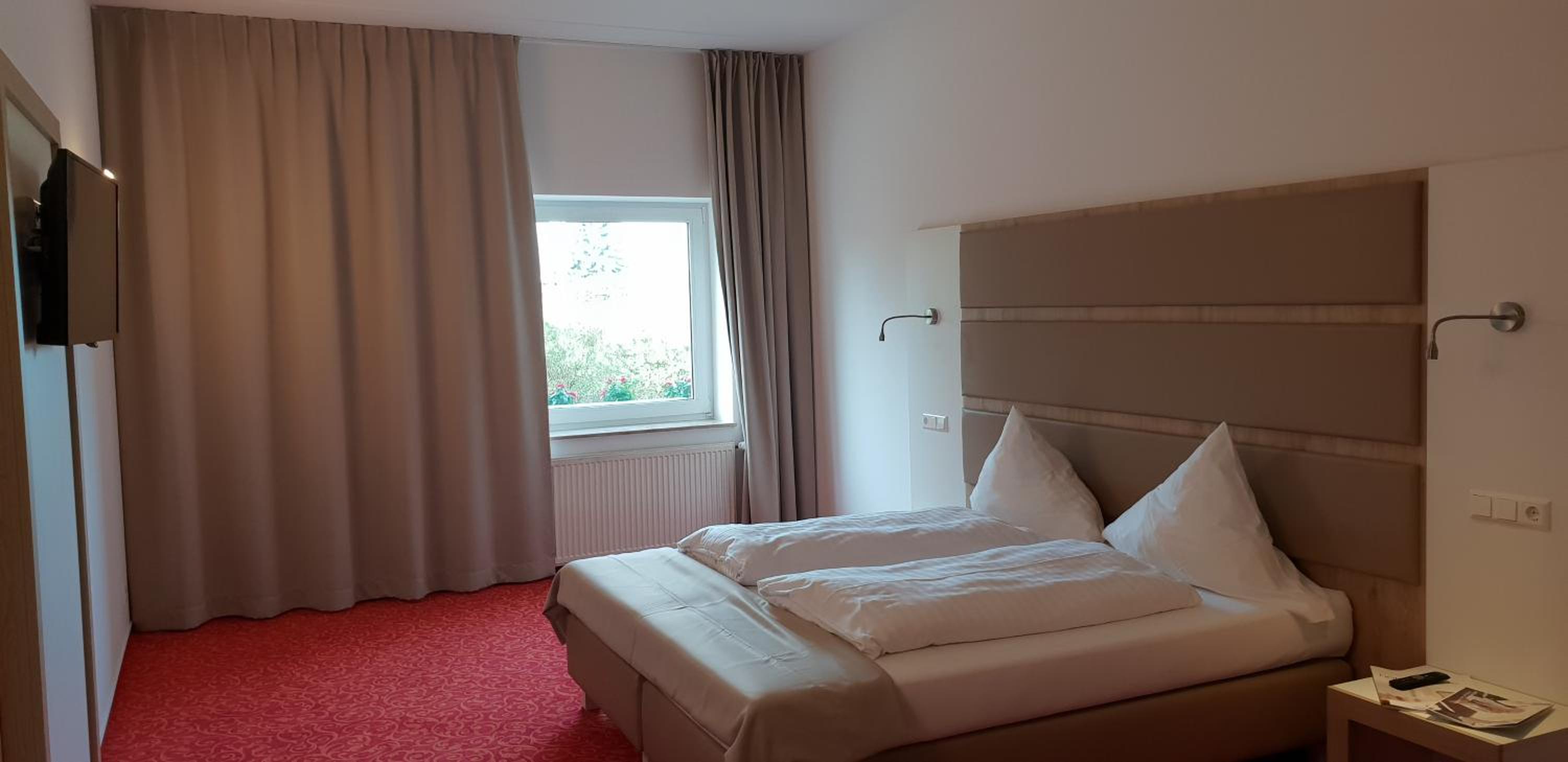 Superior Double or Twin Room - Photo 2