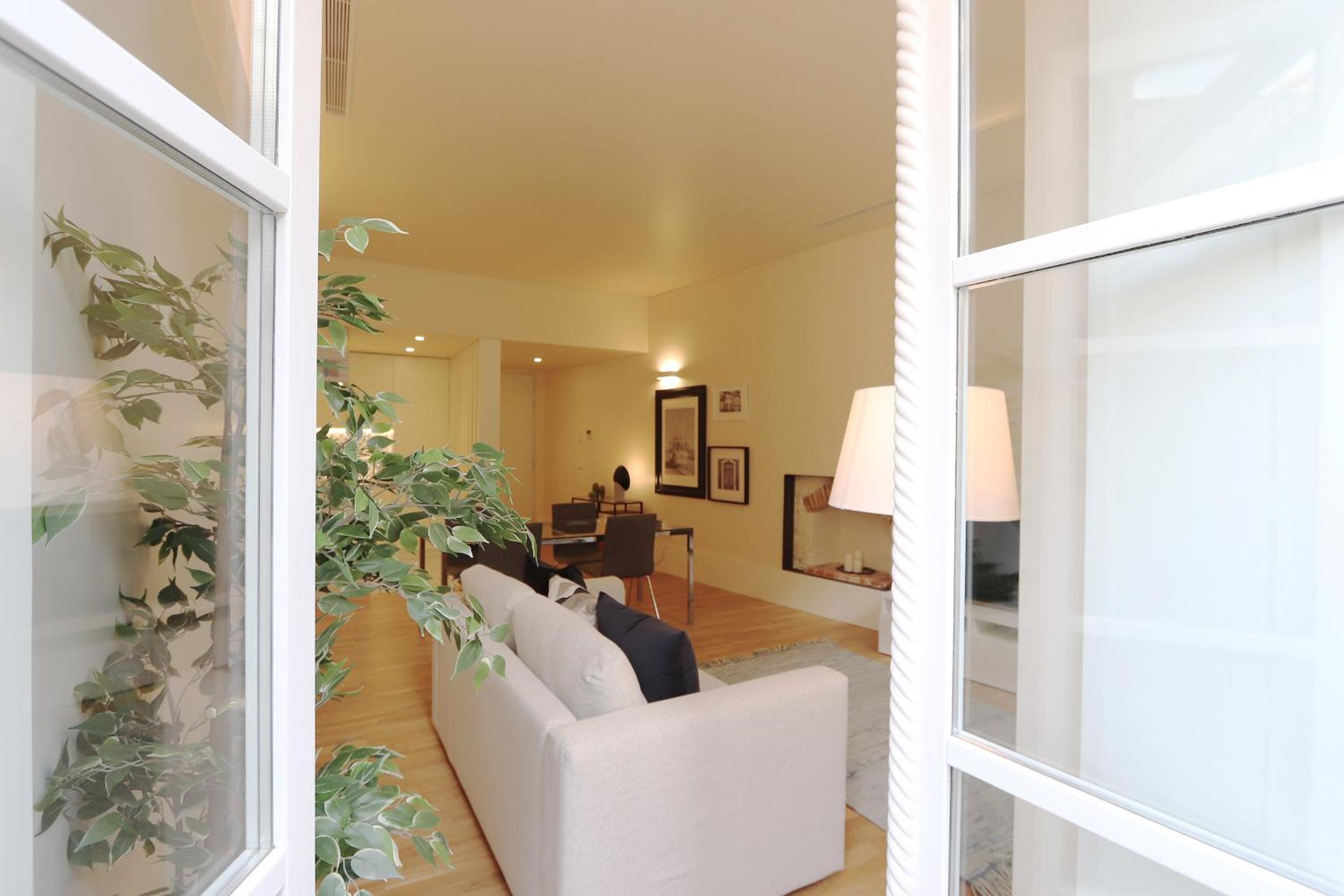 Apartment - Photo 1