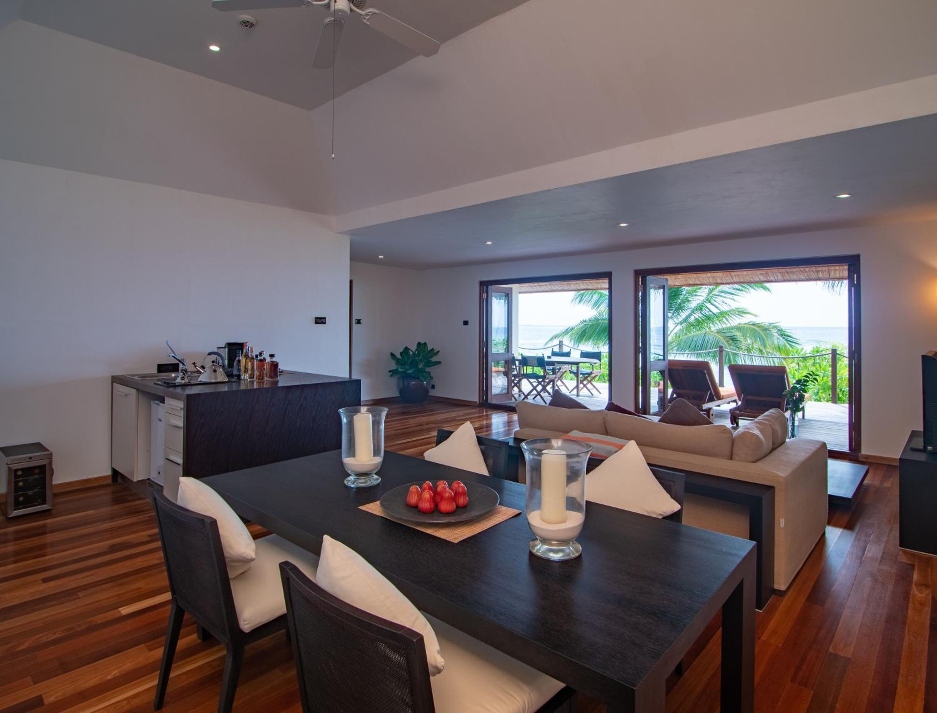 Two-Bedroom Beach Suite photo 1
