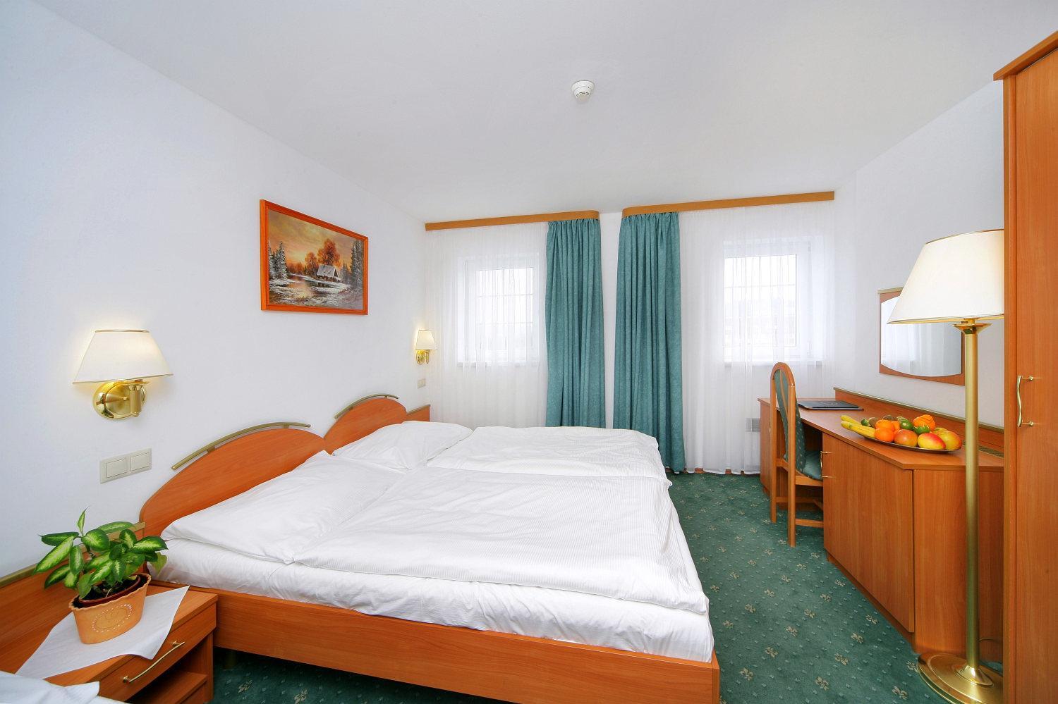 Double or Twin Room photo 2