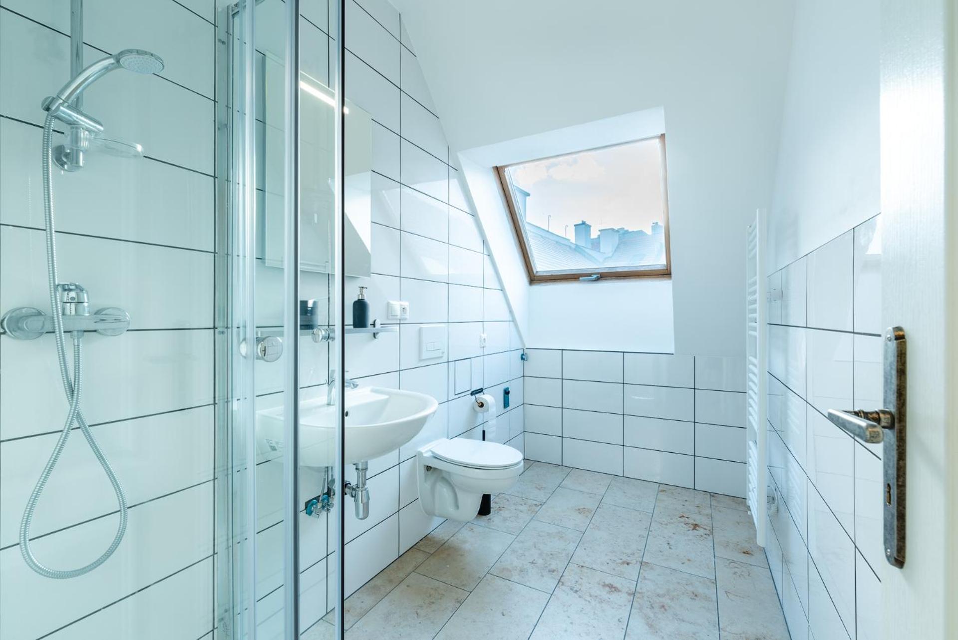 Triple Room with Shared Bathroom photo 3