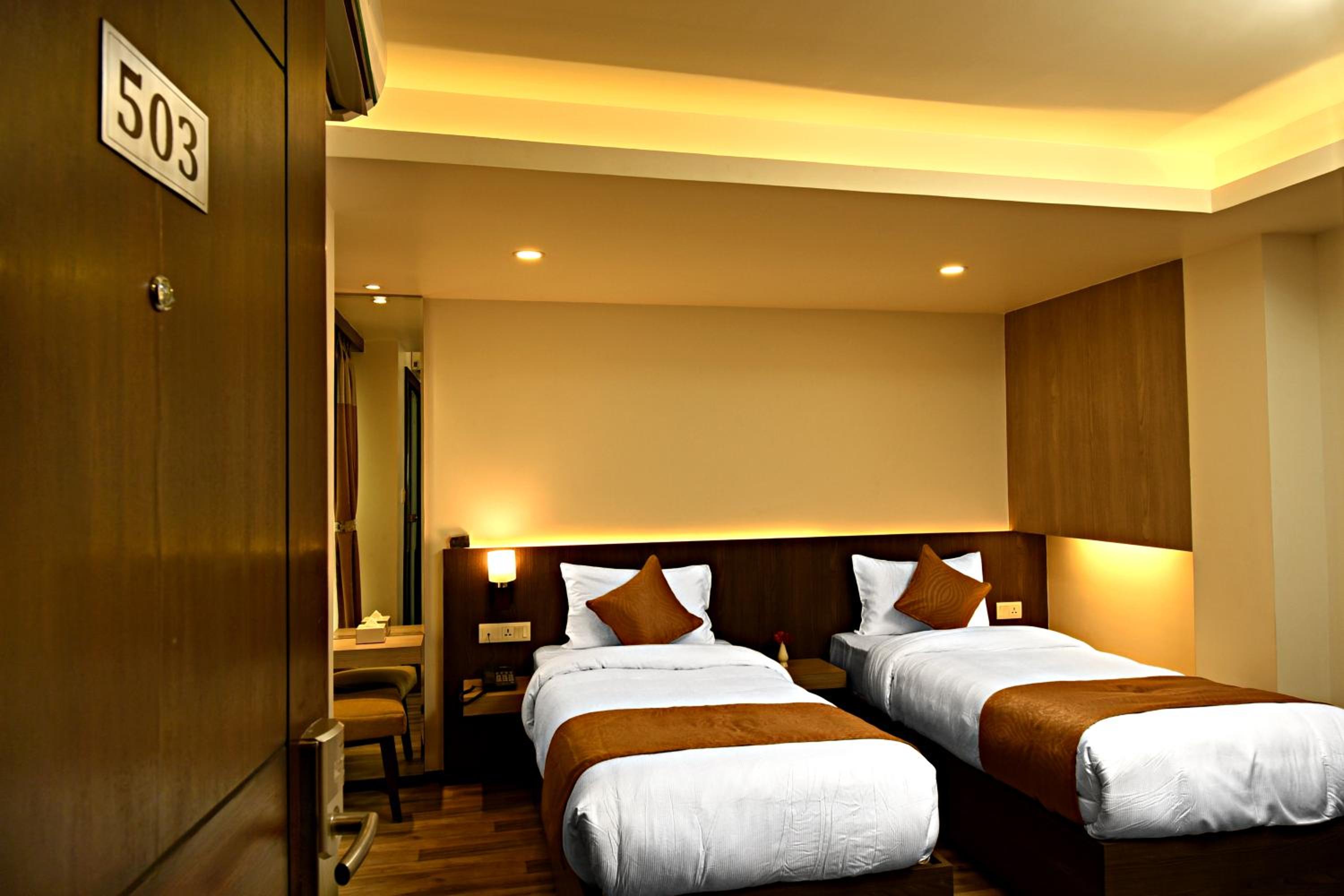 Deluxe Double or Twin Room - Photo 3