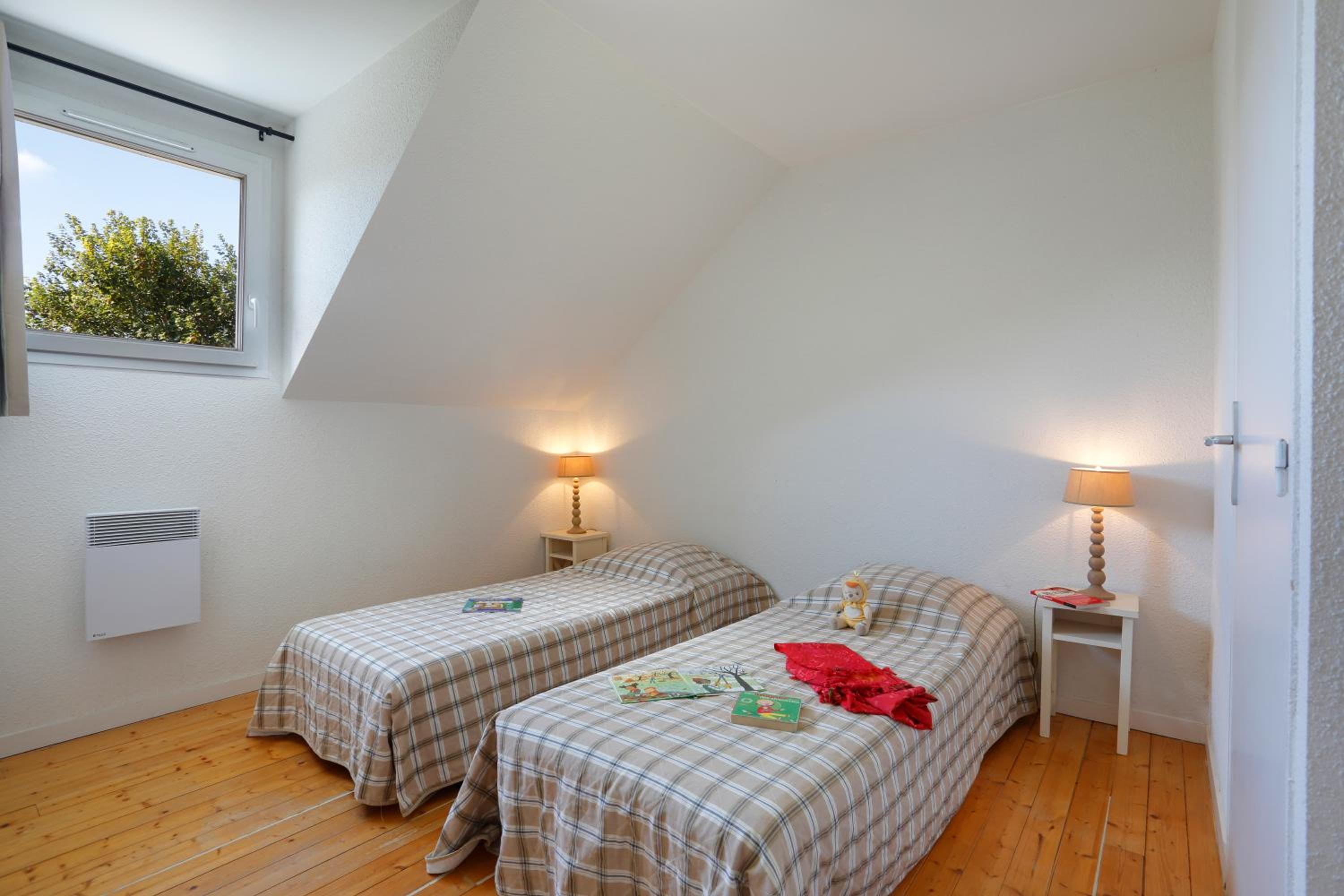 Three-Bedroom Villa (4-8 Adults) photo 2