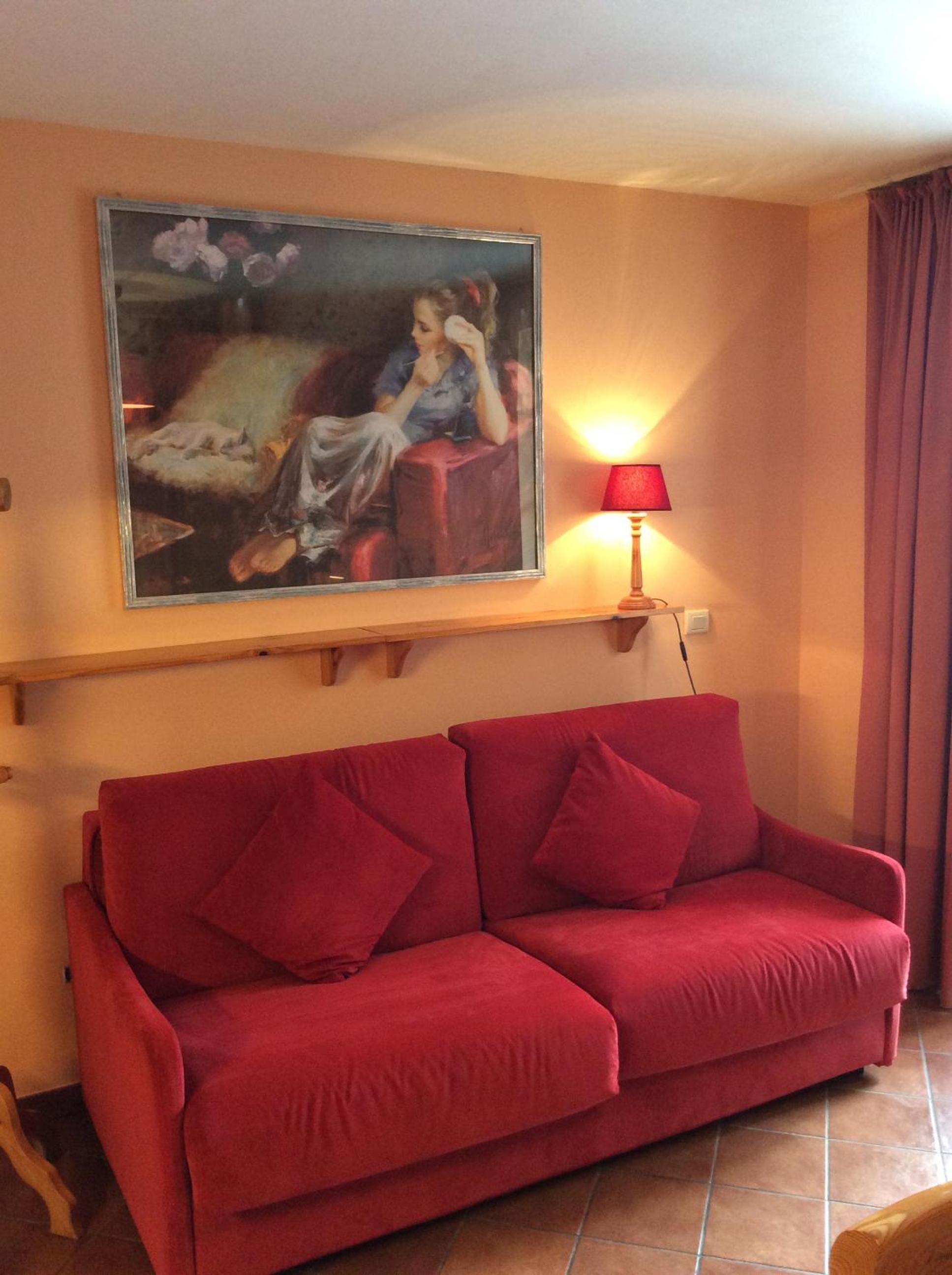 Studio Apartment photo 1