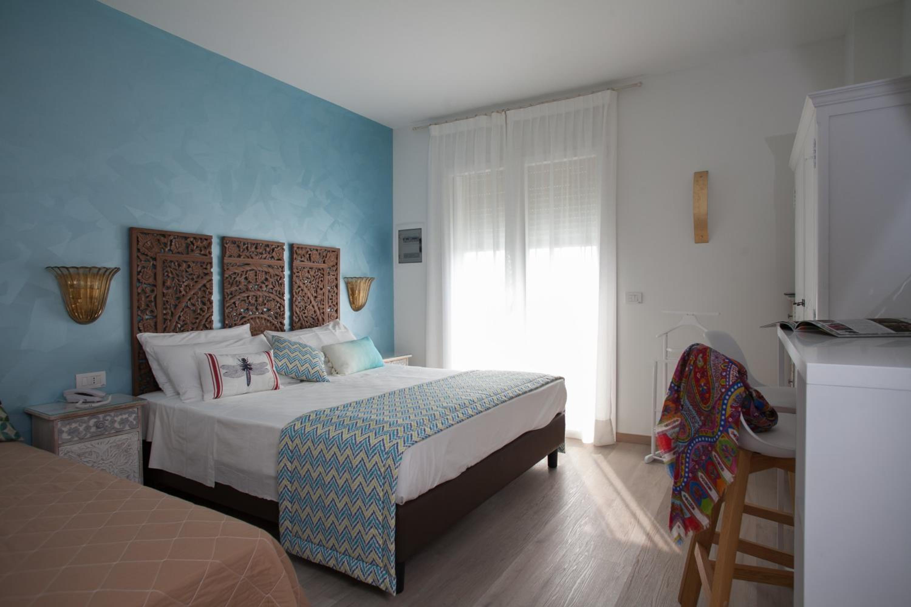 Deluxe Triple Room with Sea View photo 1