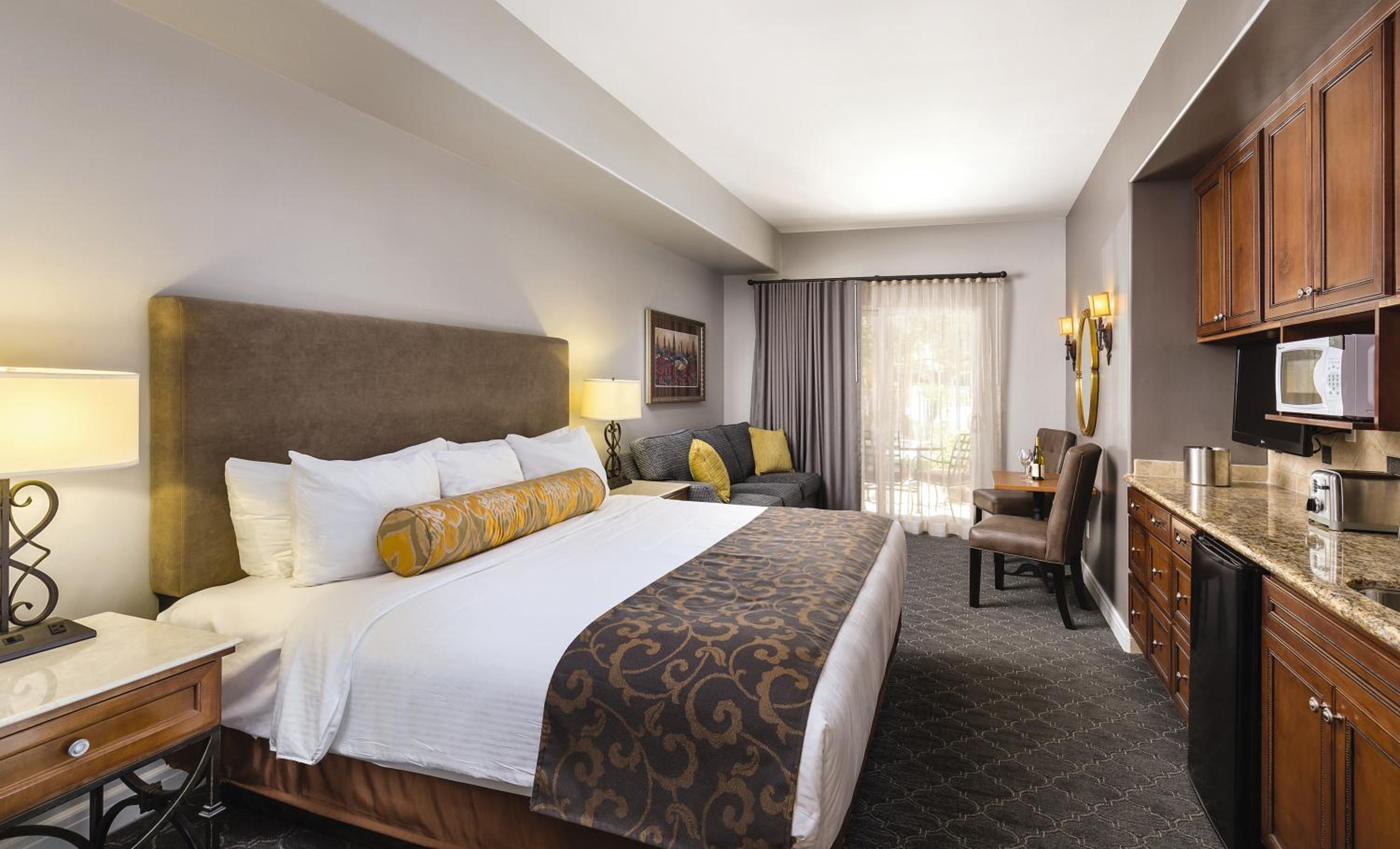 Resort Suite King photo 1