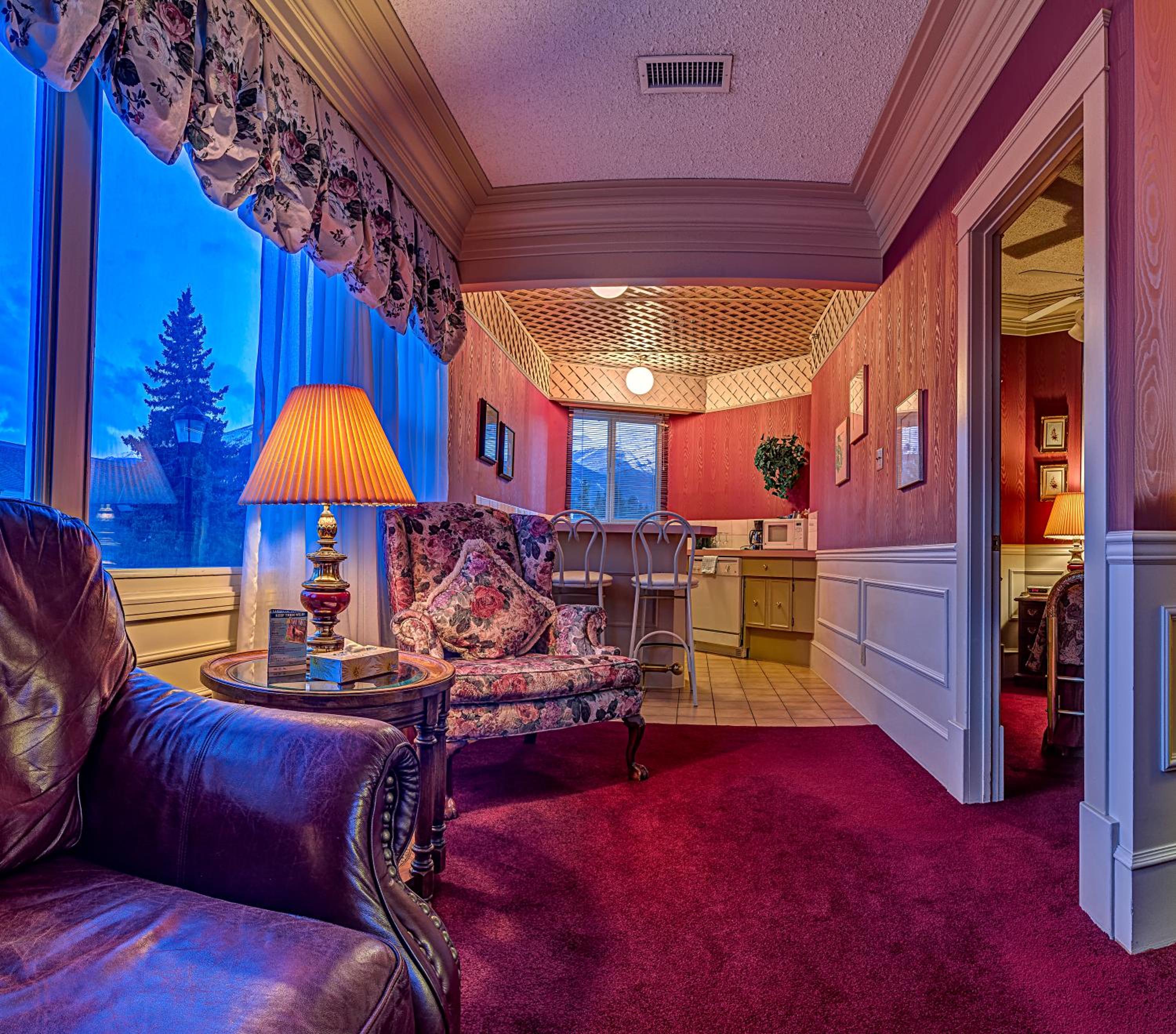 Executive Two-Bedroom Suite photo 2