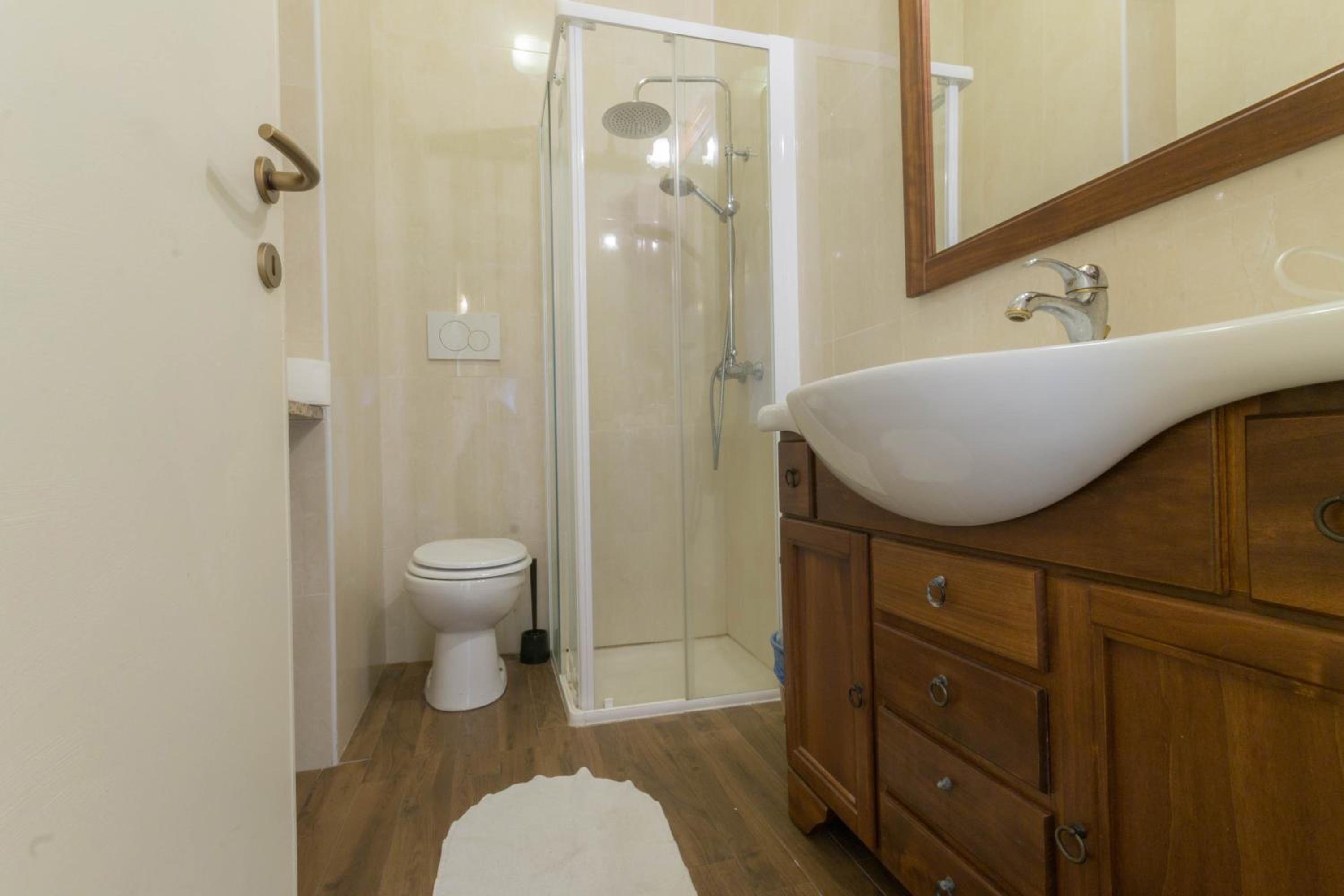 Single Room with Lake View photo 2