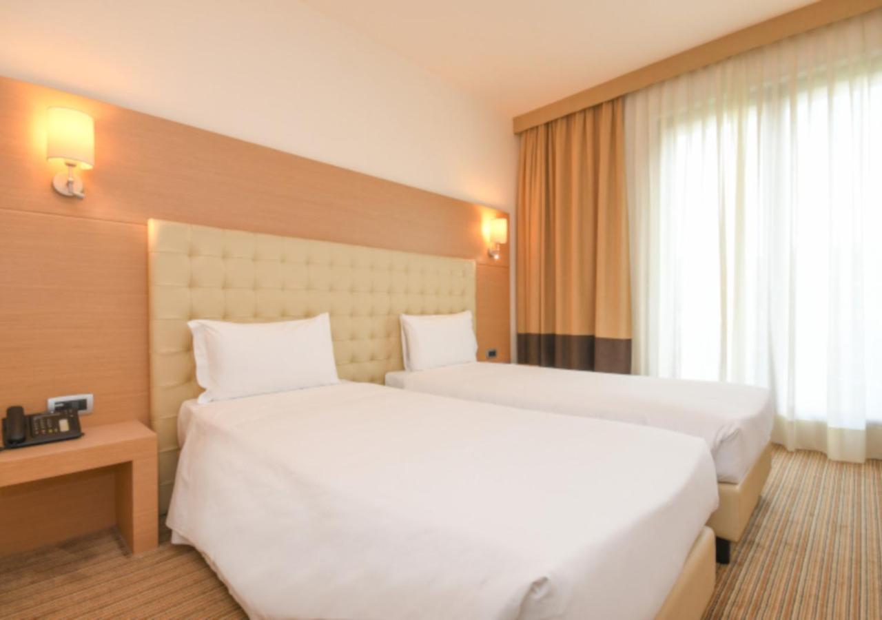 Quadruple Room - Photo 6