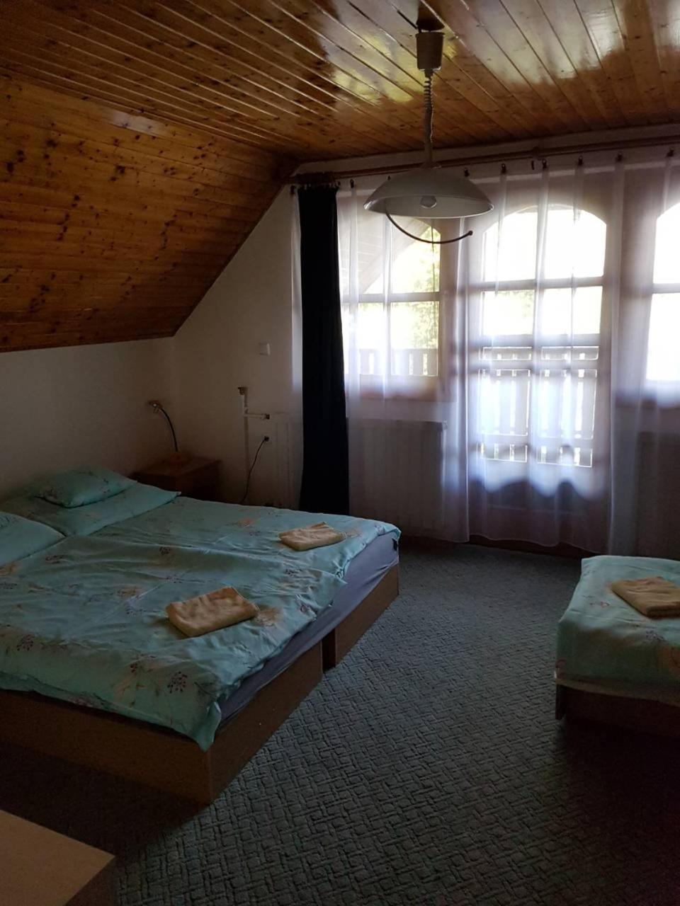 Quadruple Room with Lake View photo 1