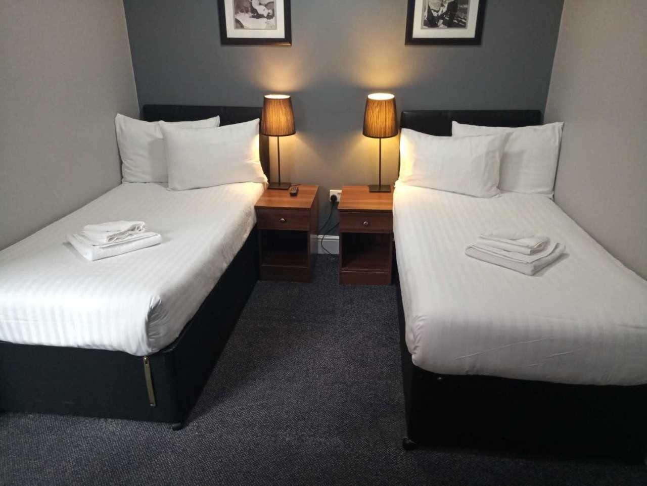 Double or Twin Room - Photo 1