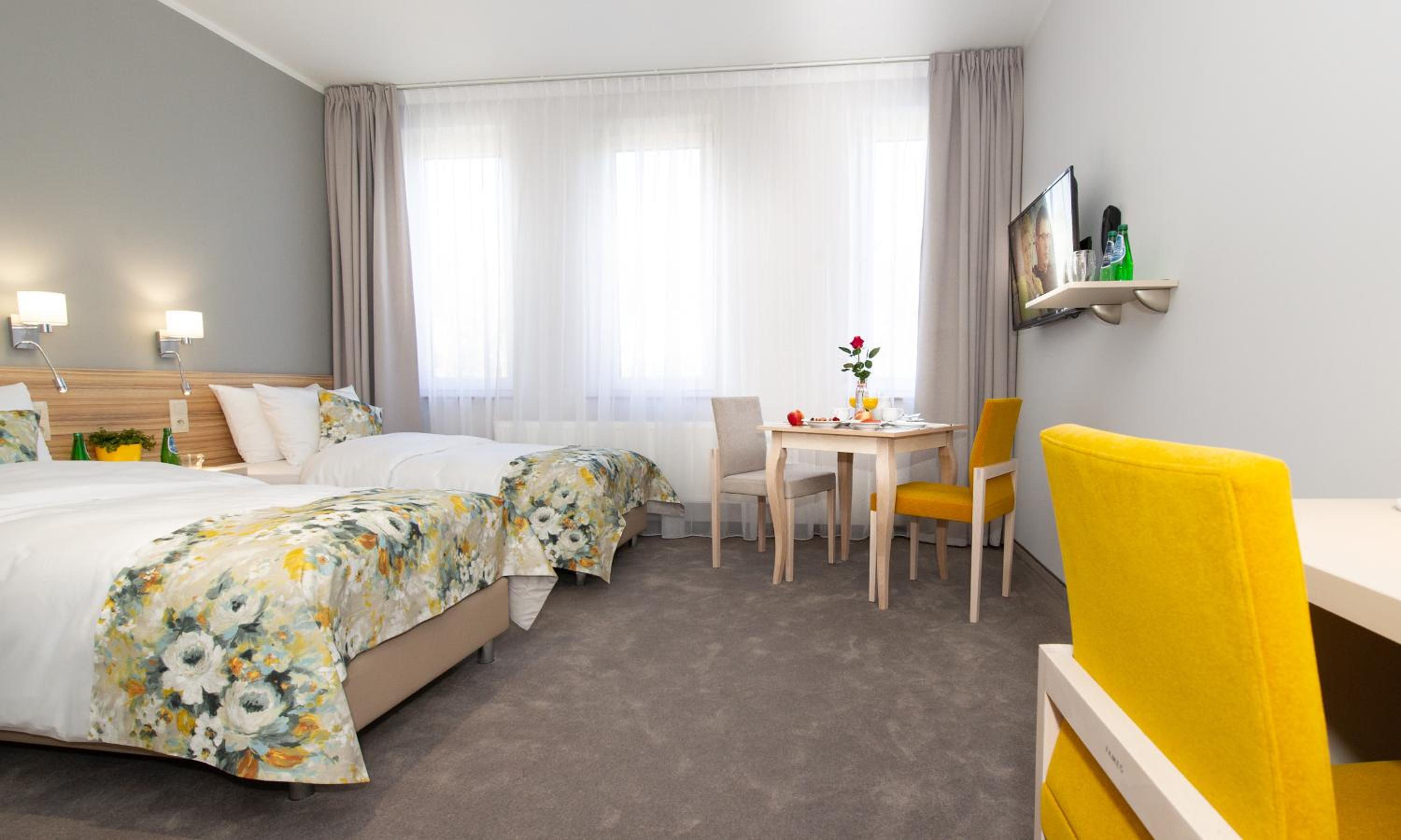 Standard Double Room - Photo 1