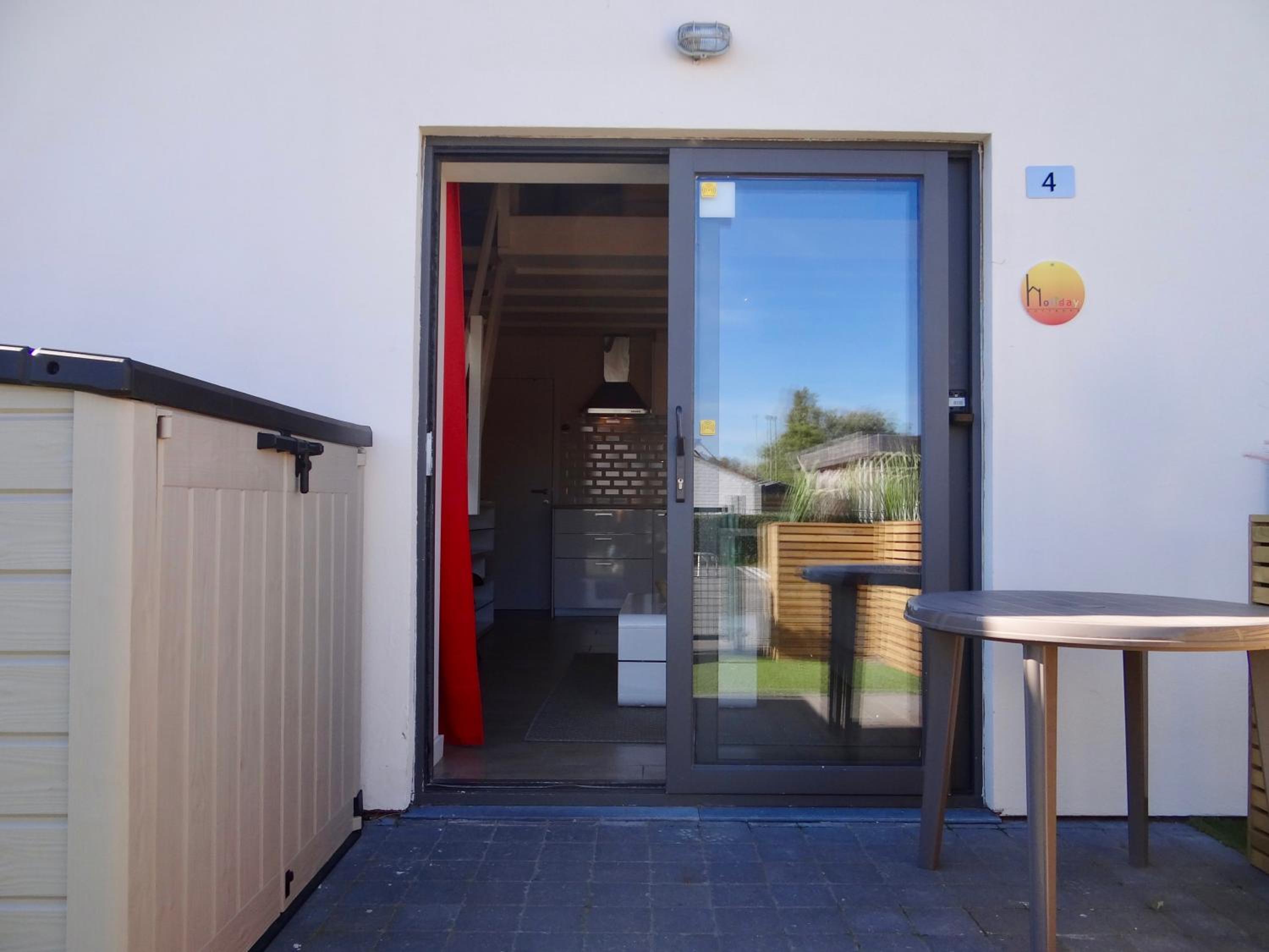 Apartment with Terrace - Photo 14