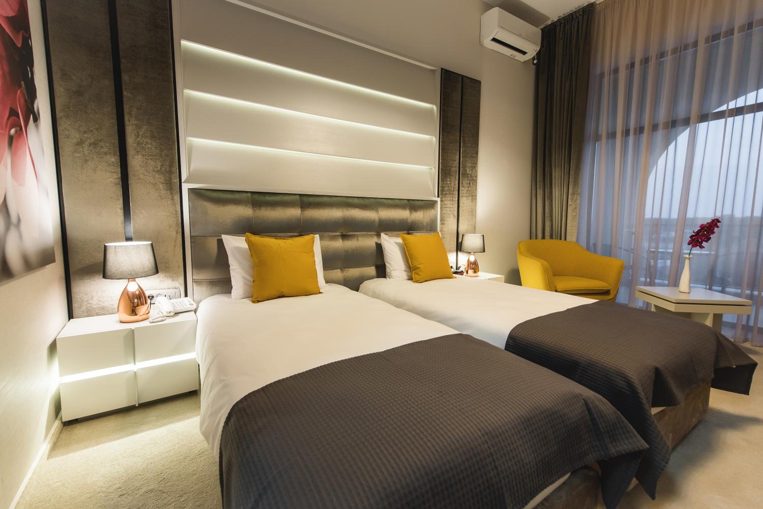 Superior Double or Twin Room - Photo 7
