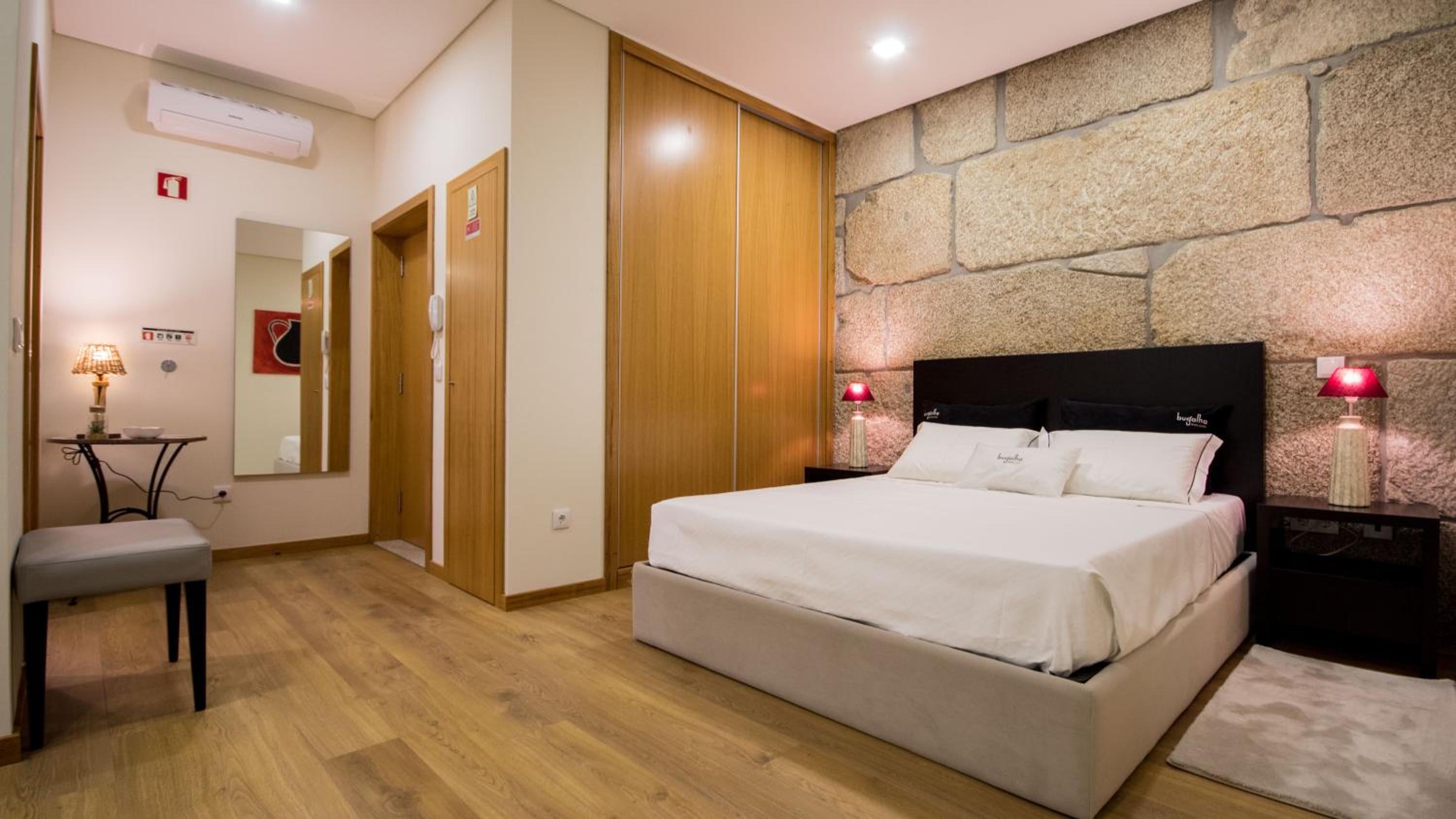 Apartment - Photo 3
