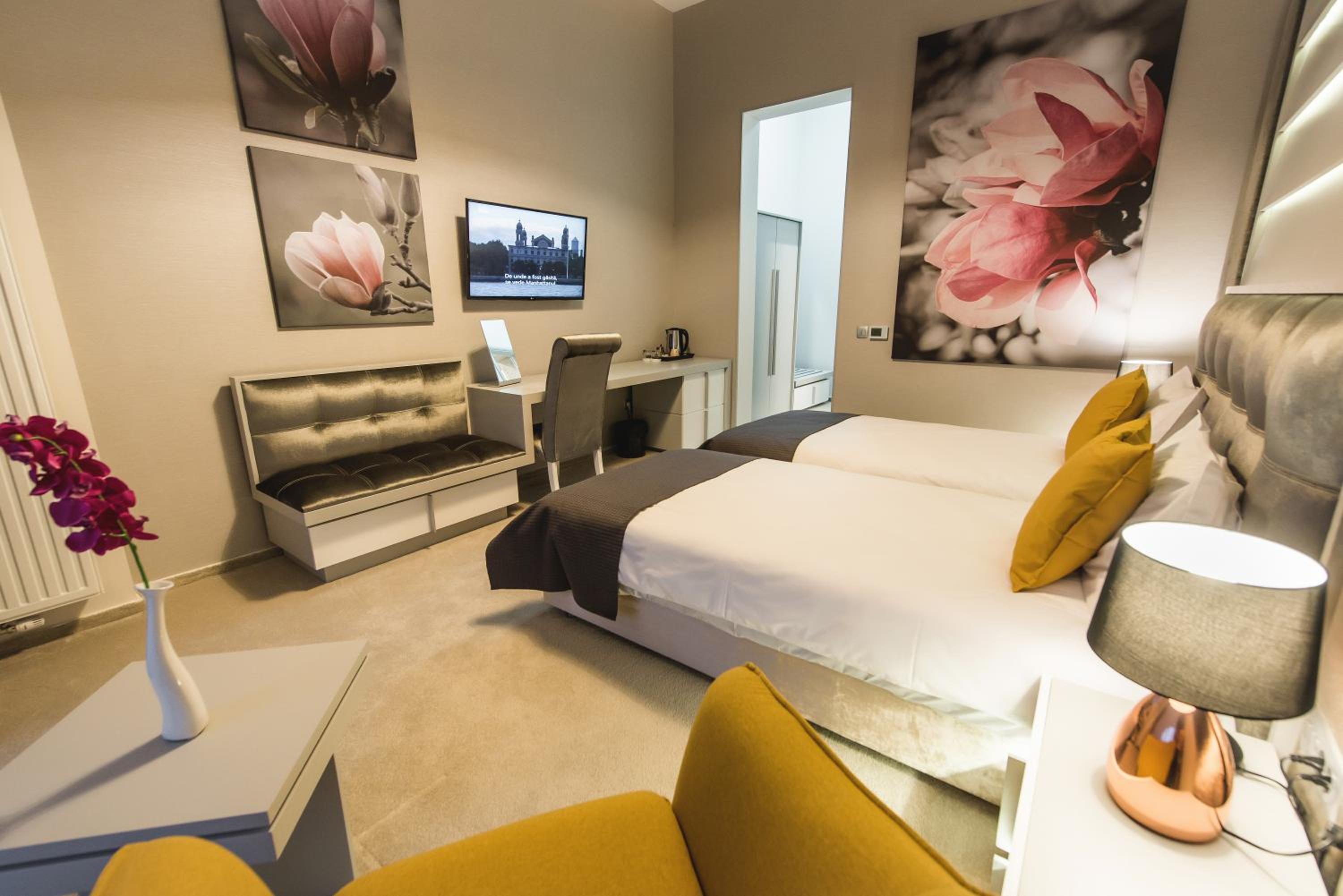 Superior Double or Twin Room - Photo 2